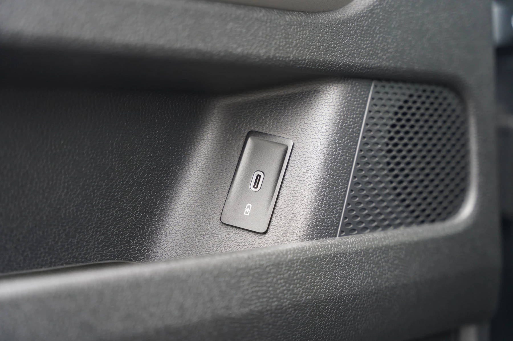 Volkswagen-ID. Buzz-image-27
