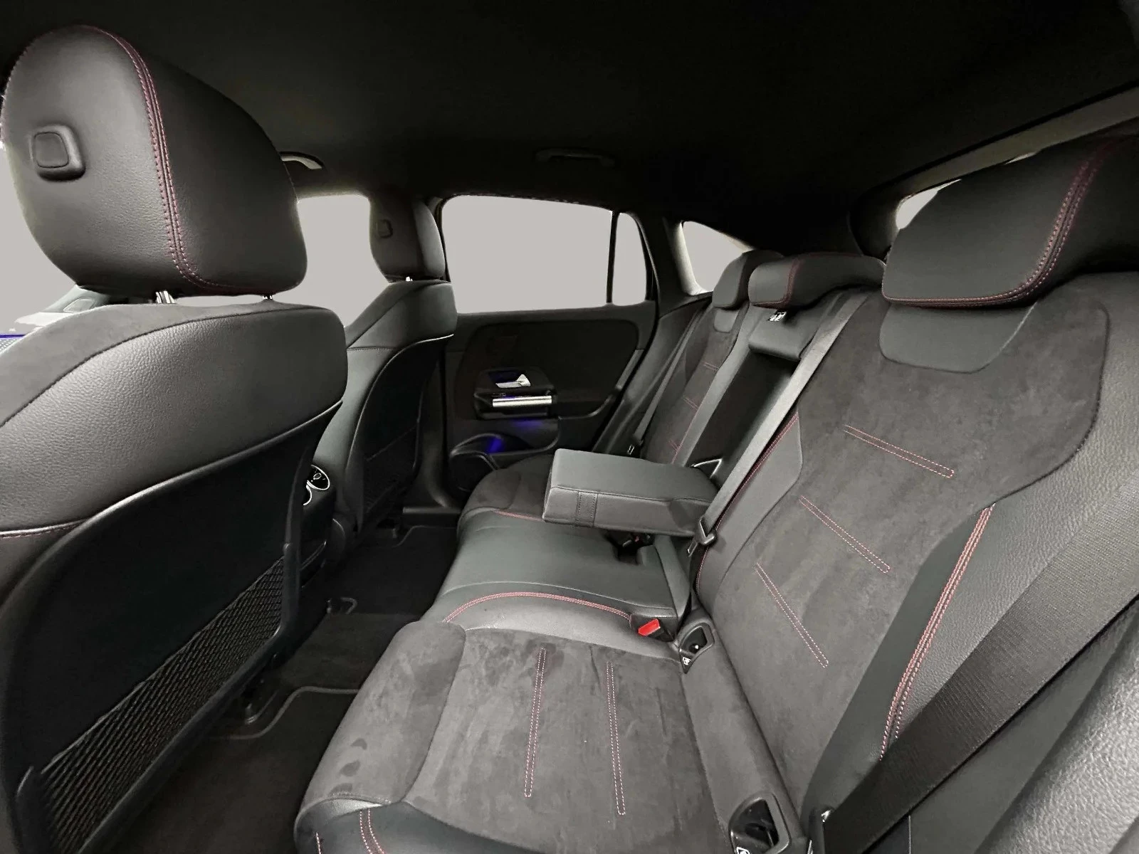 Mercedes-Benz-EQA-image-11