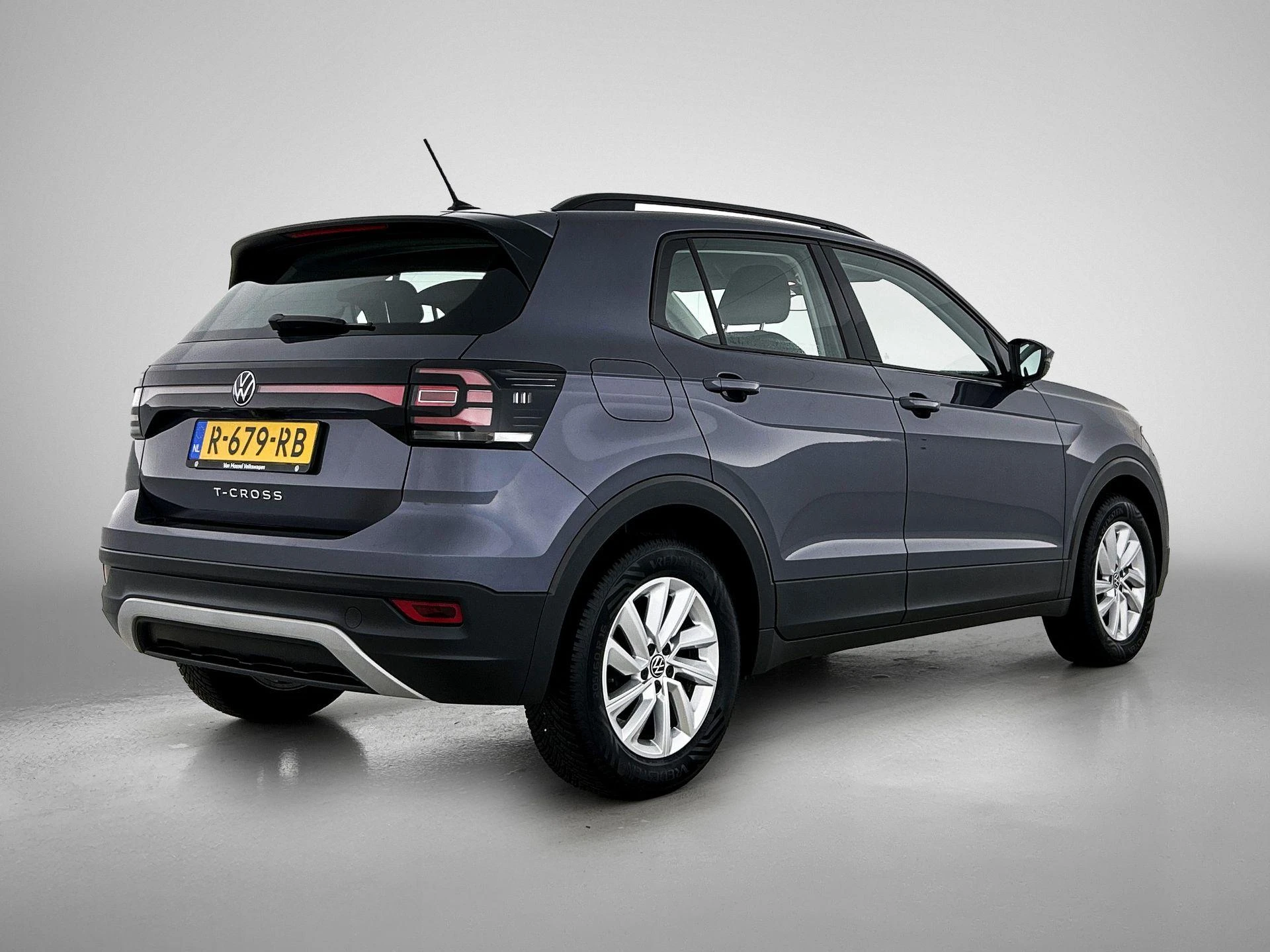 Volkswagen-T-Cross-image-3