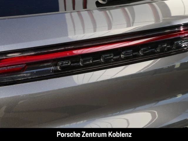 Porsche Cayenne E-Hybrid Black Edition black edition