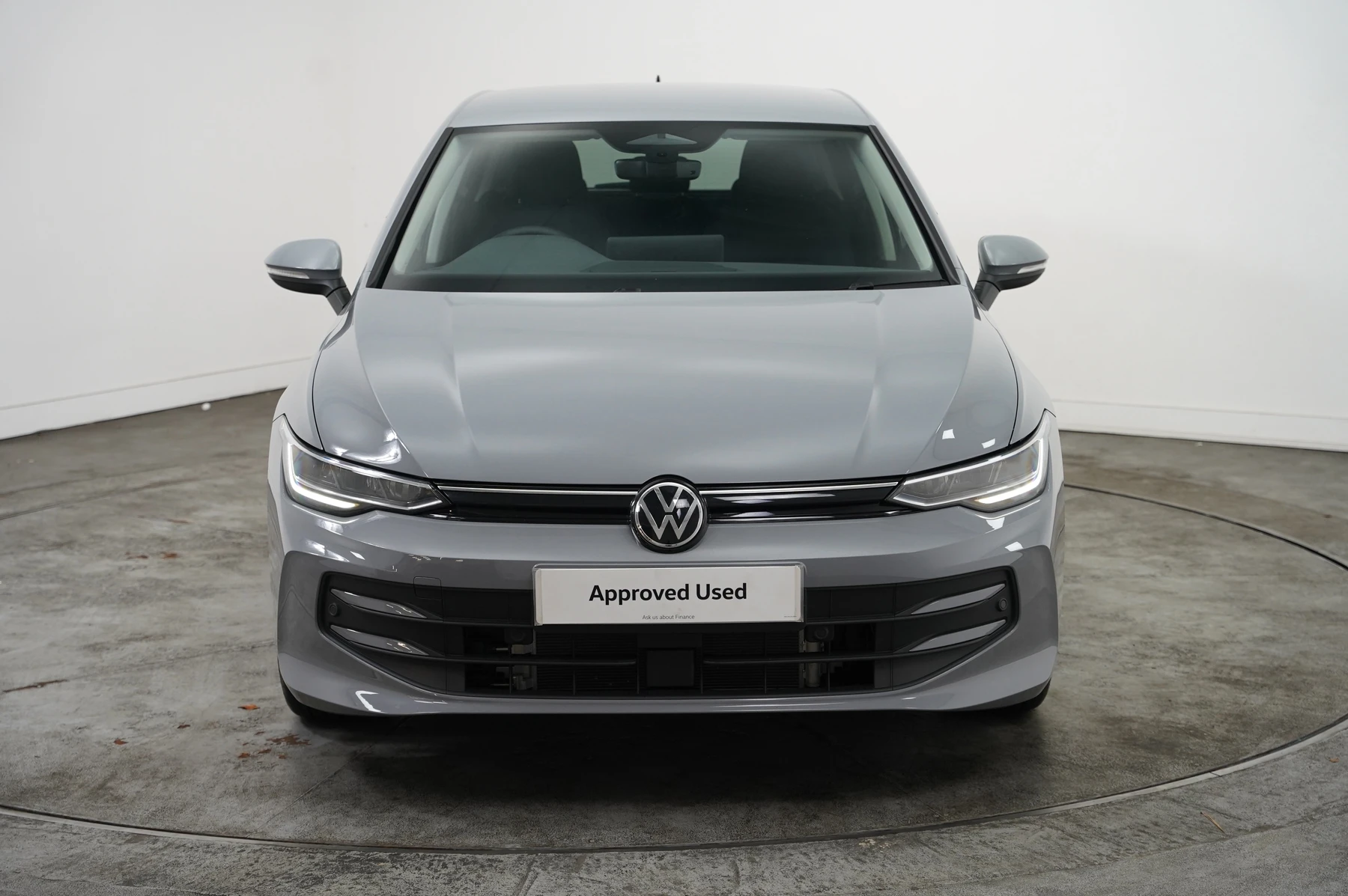 Volkswagen-Golf-image-6