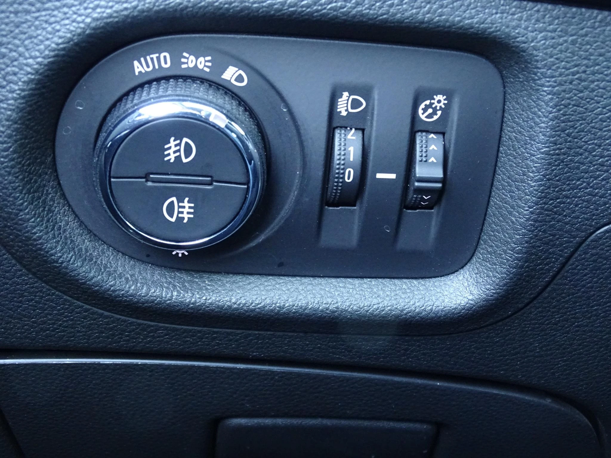 Opel-Astra-image-24