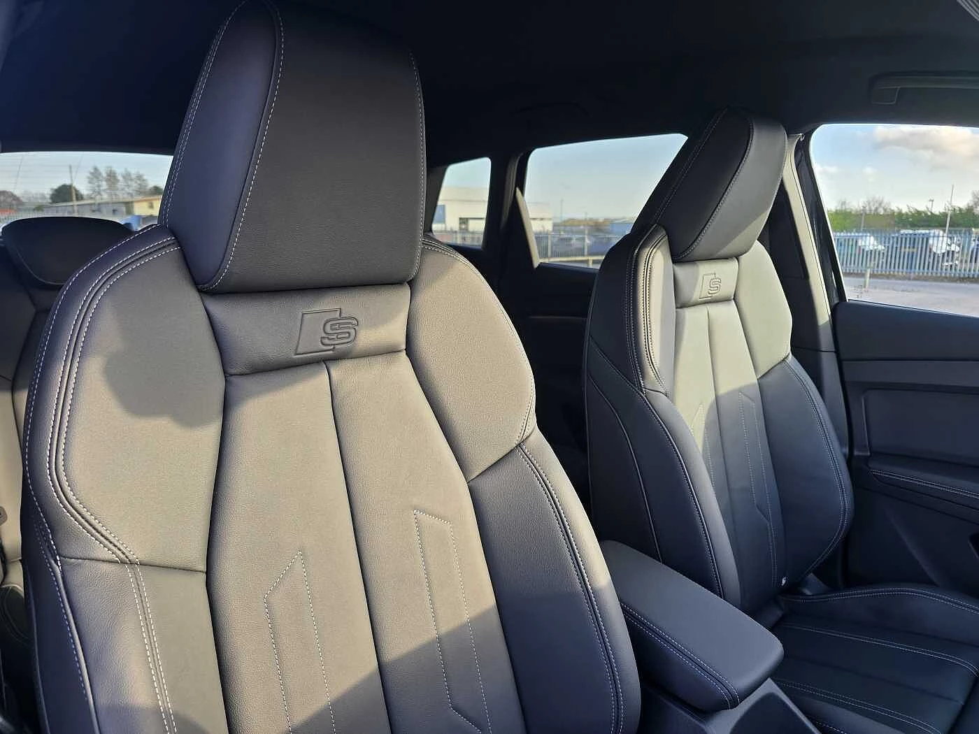 Audi-Q4 e-tron-image-14
