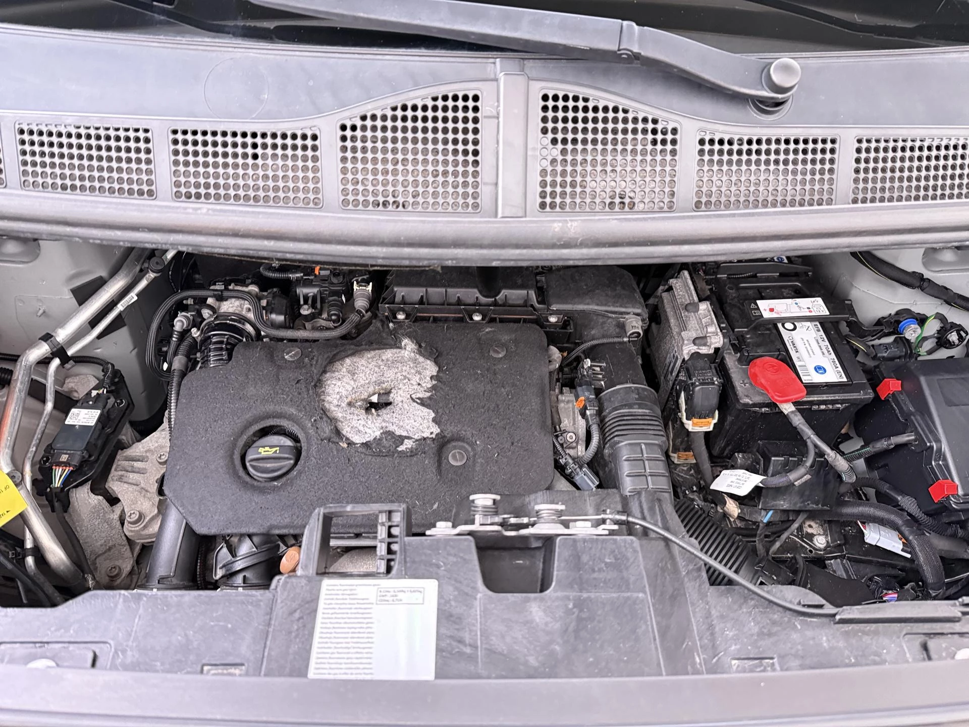 Opel-Vivaro-image-14