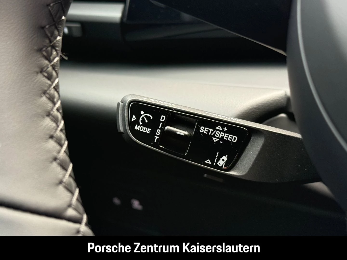 Porsche Macan HA-Lenkung Surround-View BOSE 20-Zoll -