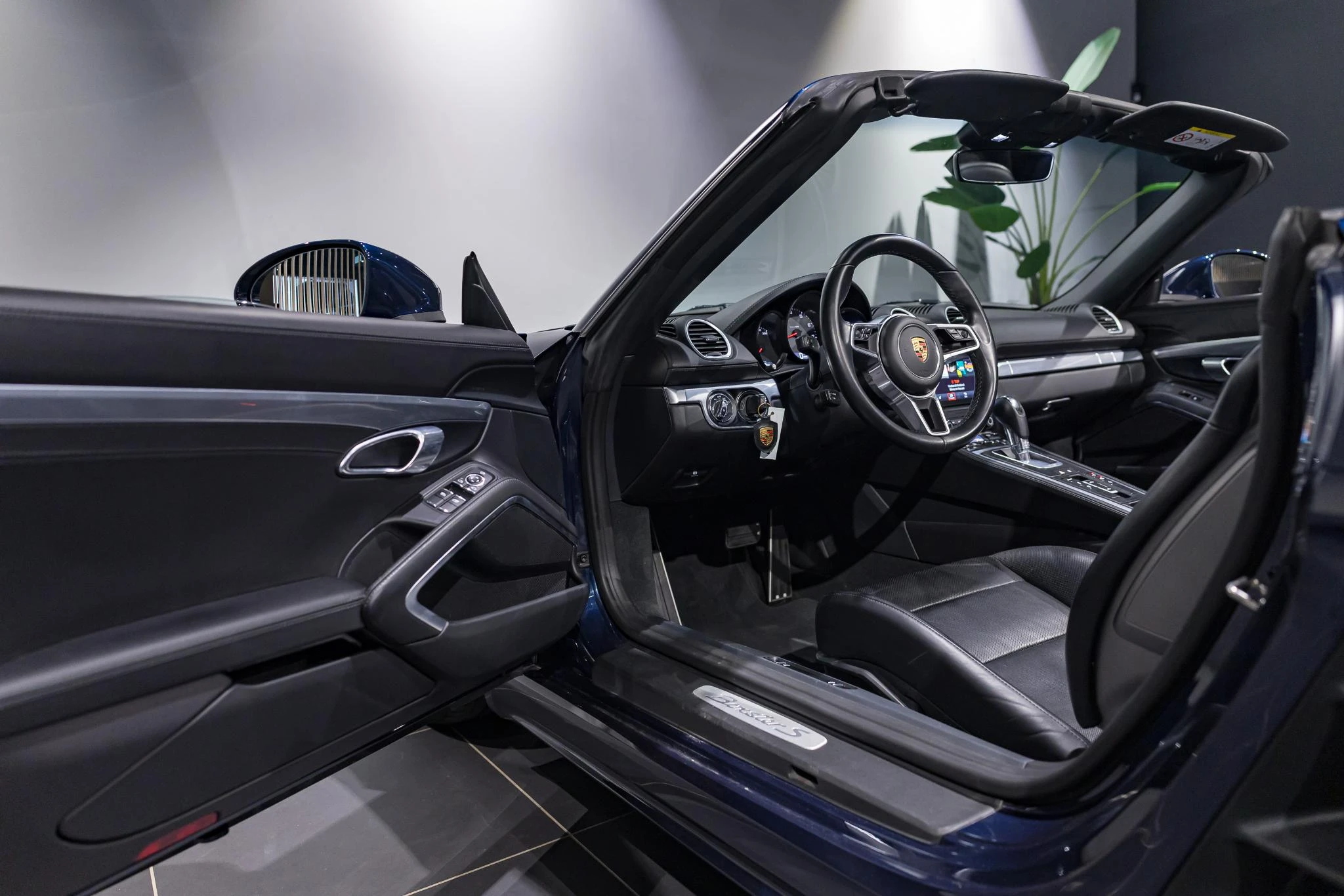 Porsche-718-image-22