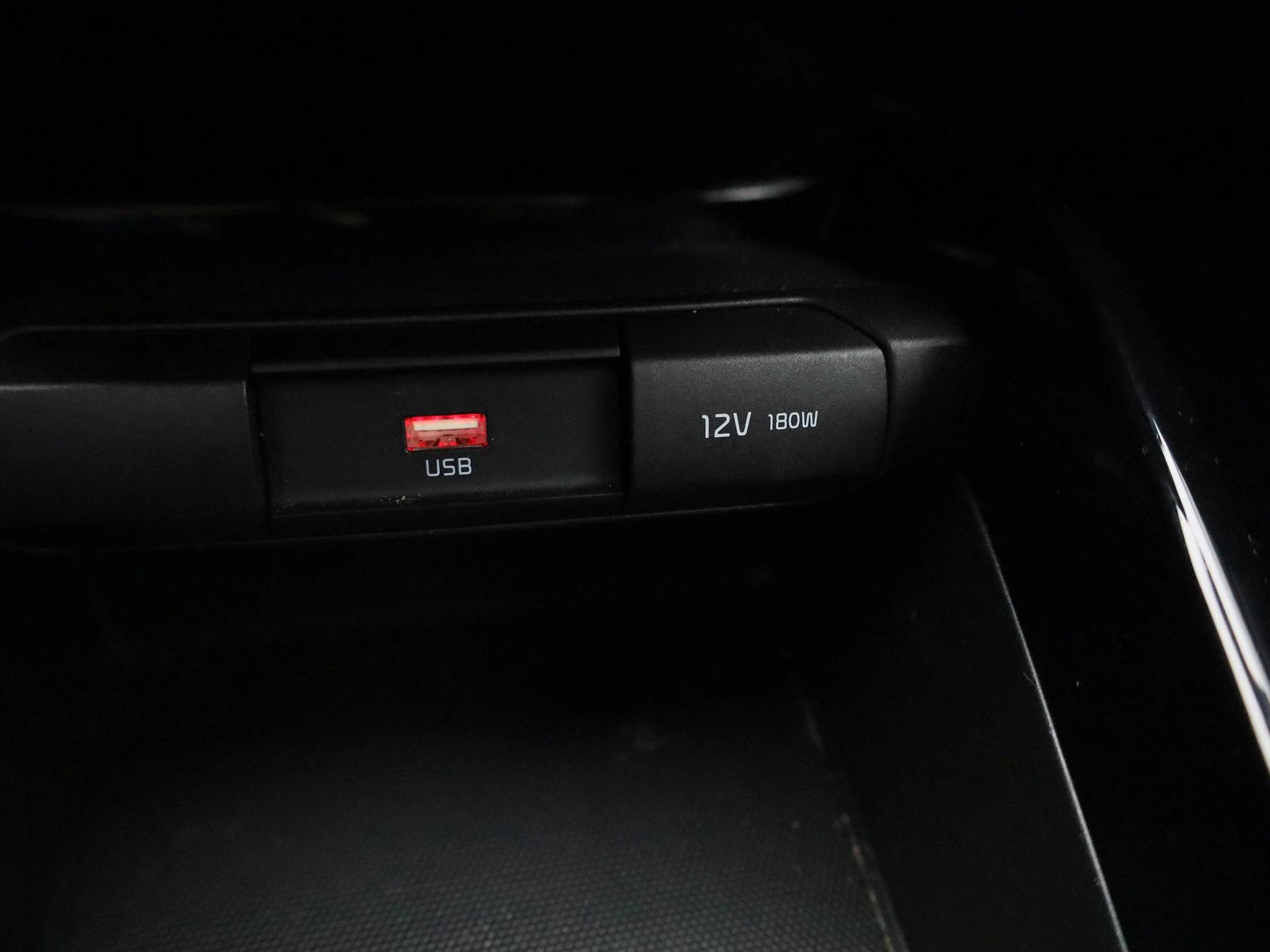 Kia-Stonic-image-22