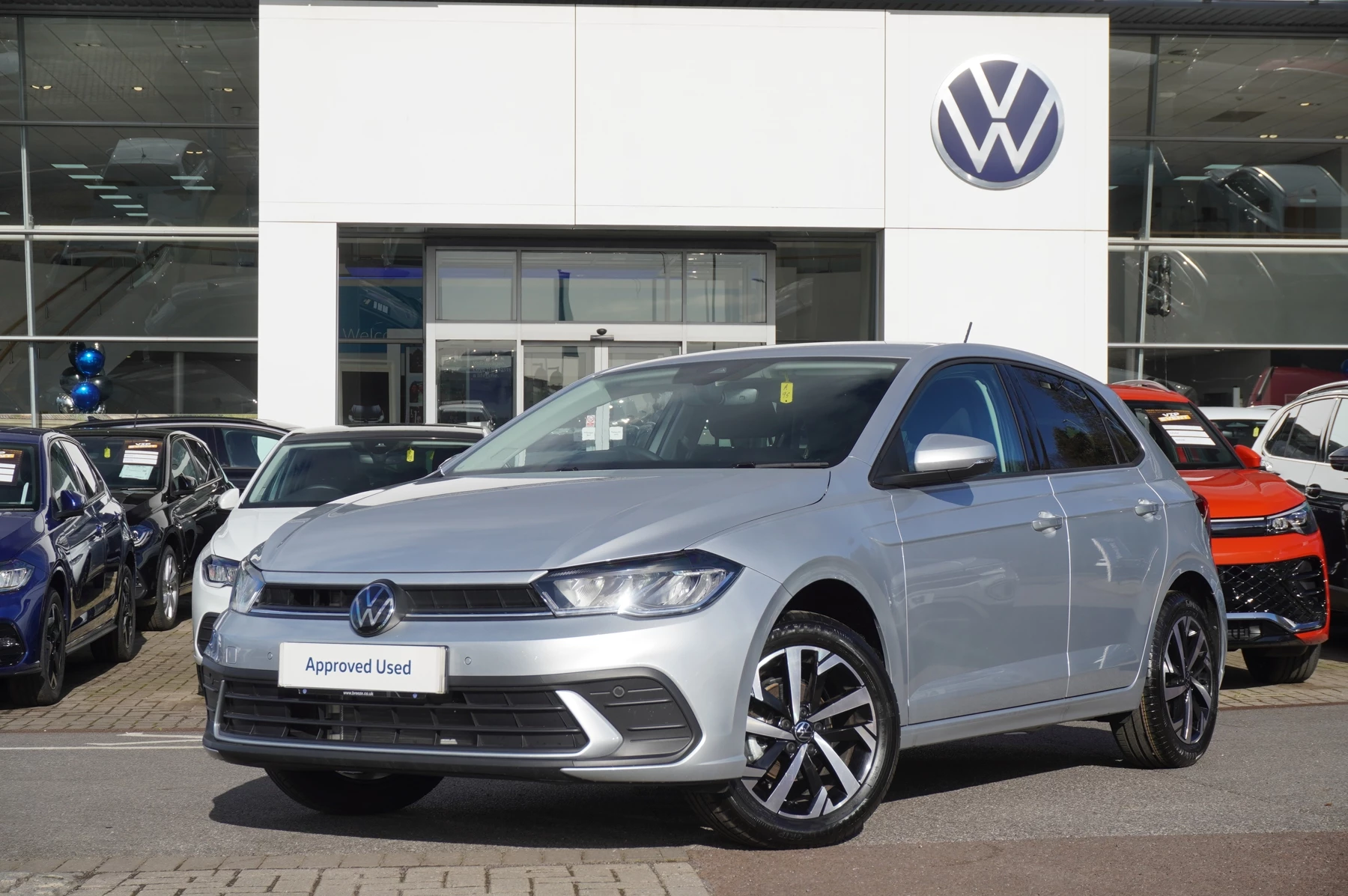 Volkswagen-Polo-image-19