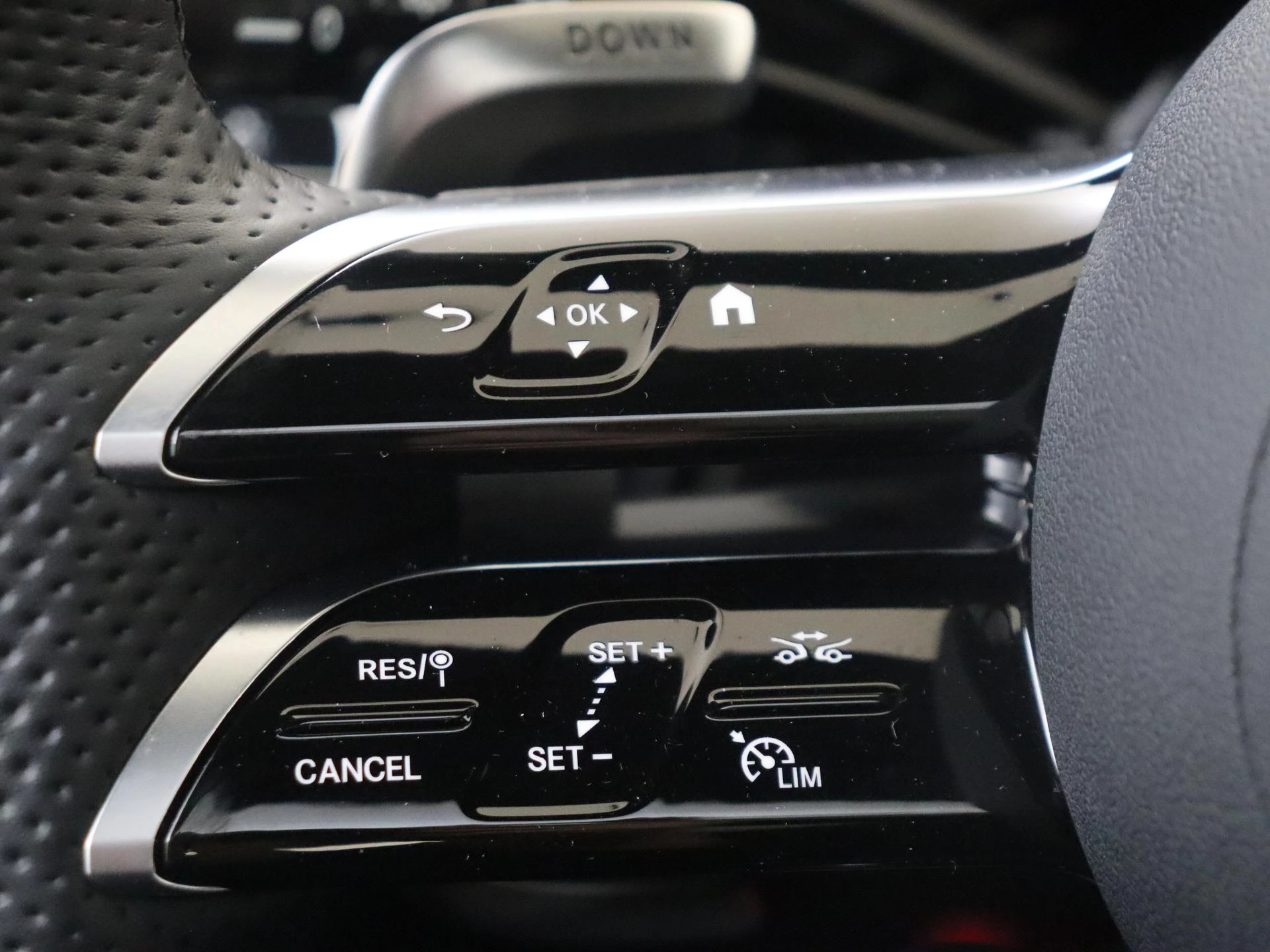 Mercedes-Benz-E-Klasse-image-18