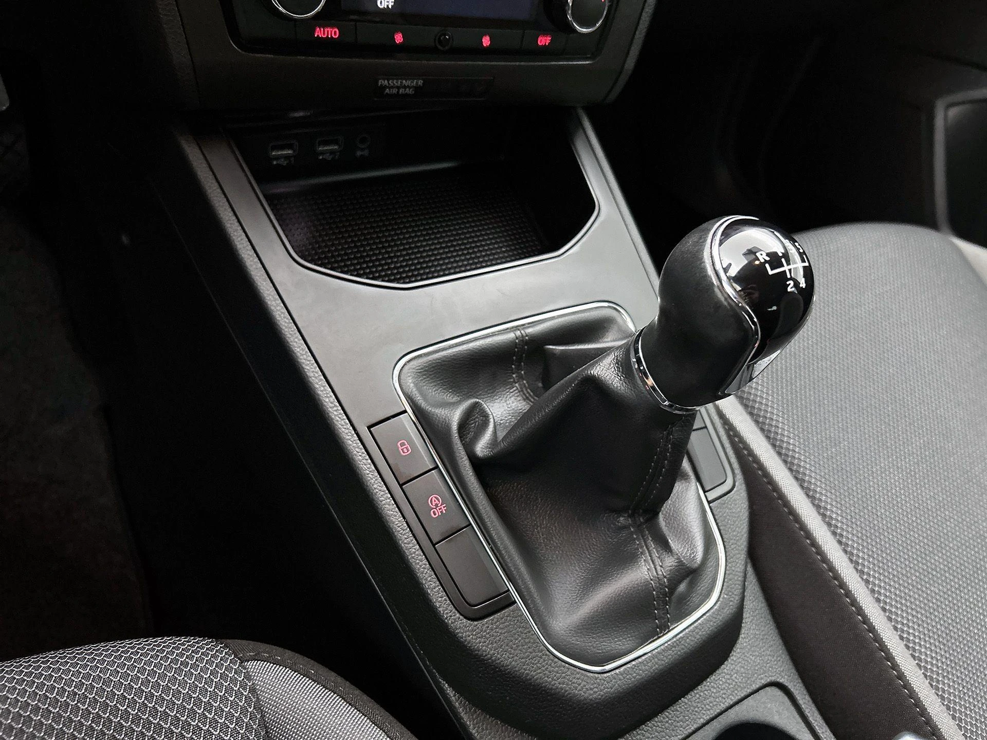 SEAT Ibiza 1.0 TSI Style Business Intense 95 PK