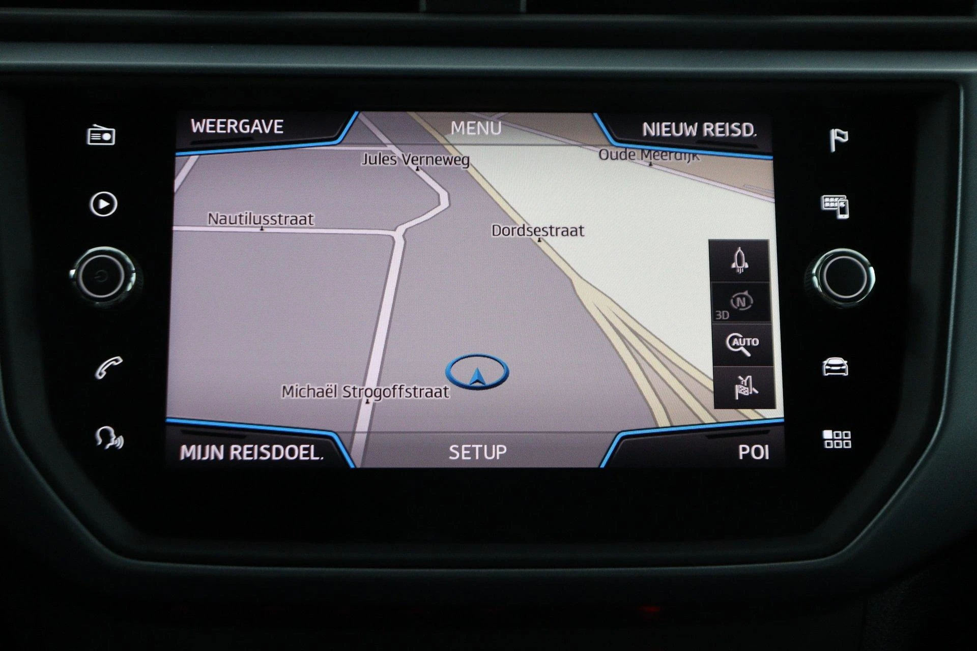 SEAT-Arona-image-25