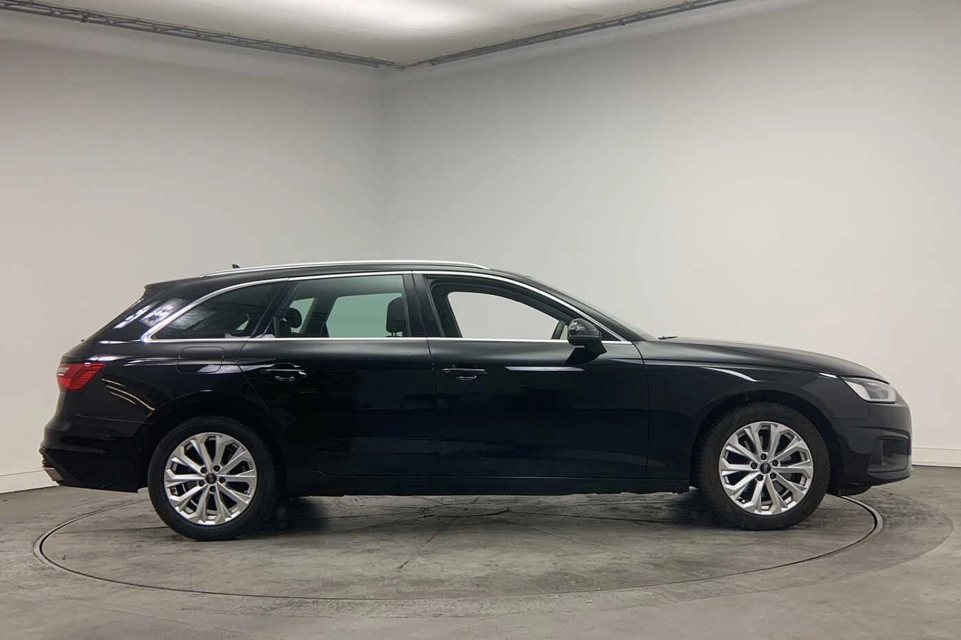 Audi-A4-image-3