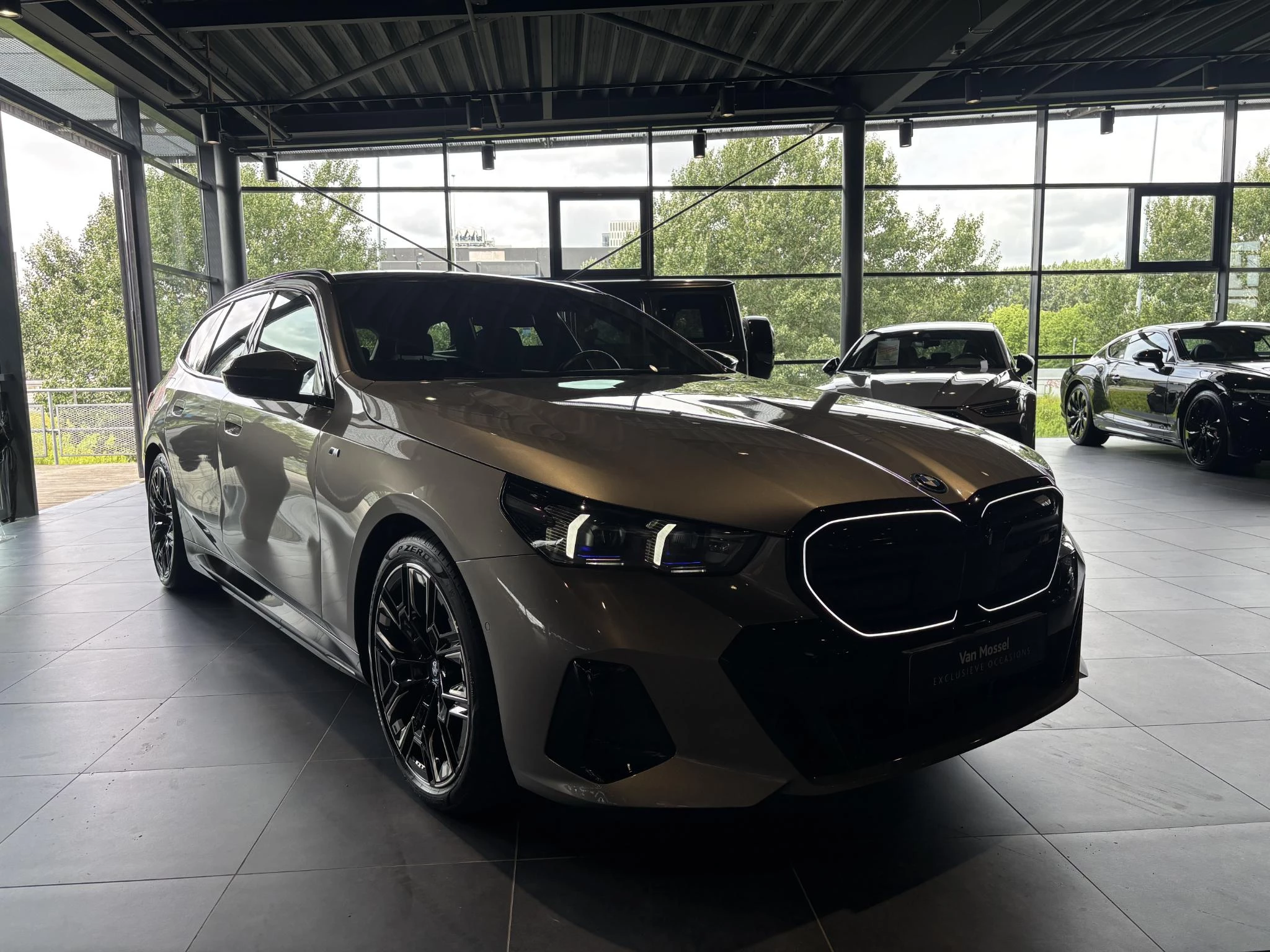 BMW i5 Touring M60 xDrive 84 kWh