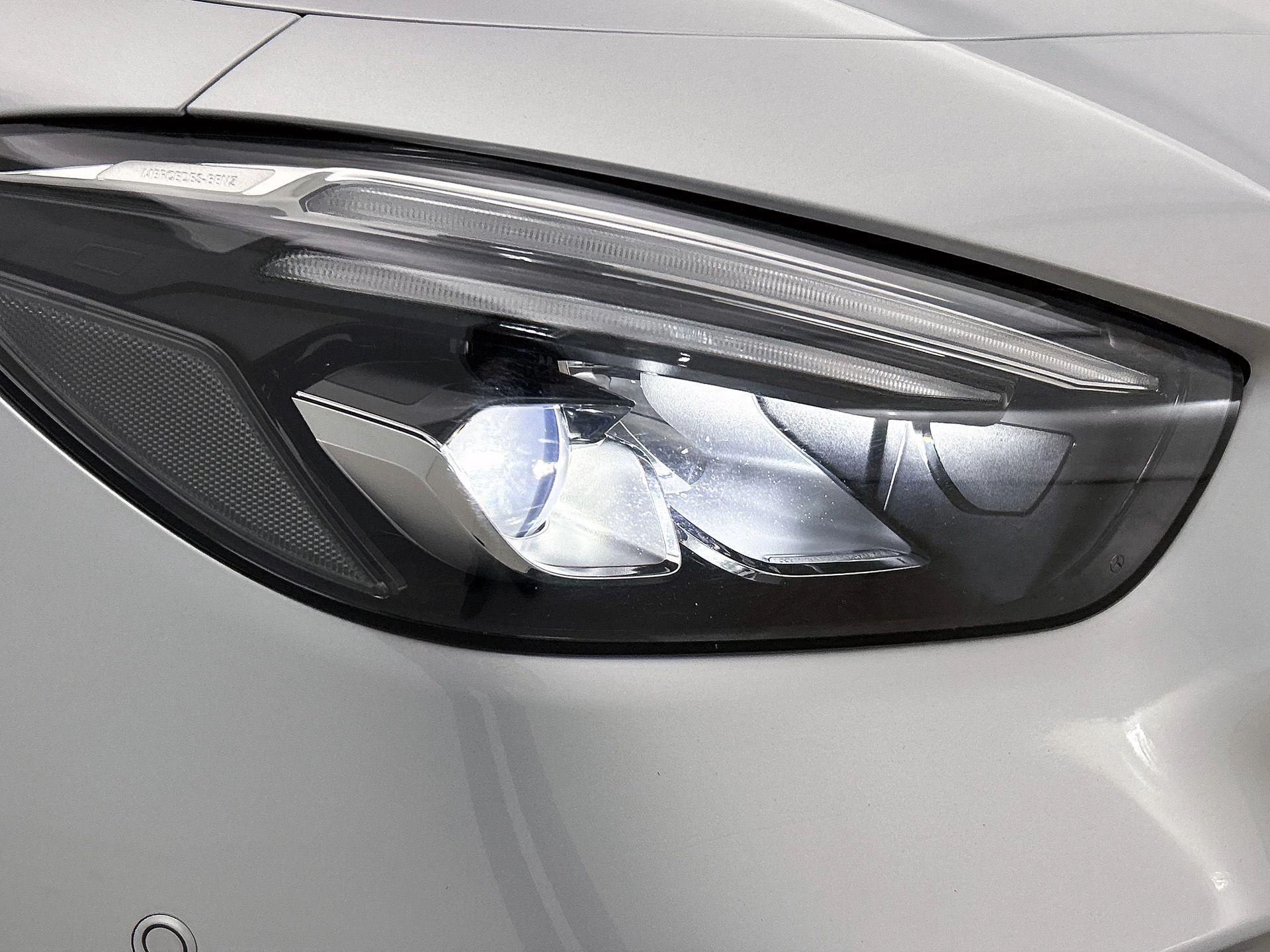 Mercedes-Benz-B-Klasse-image-30