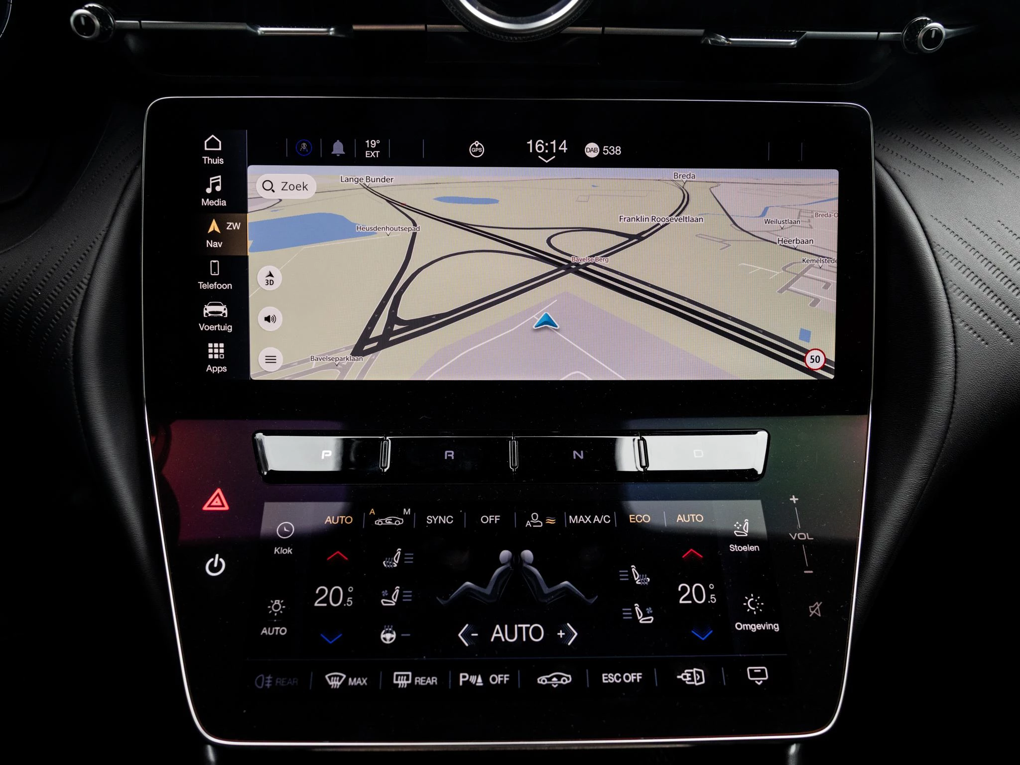 Maserati-GranTurismo-image-46