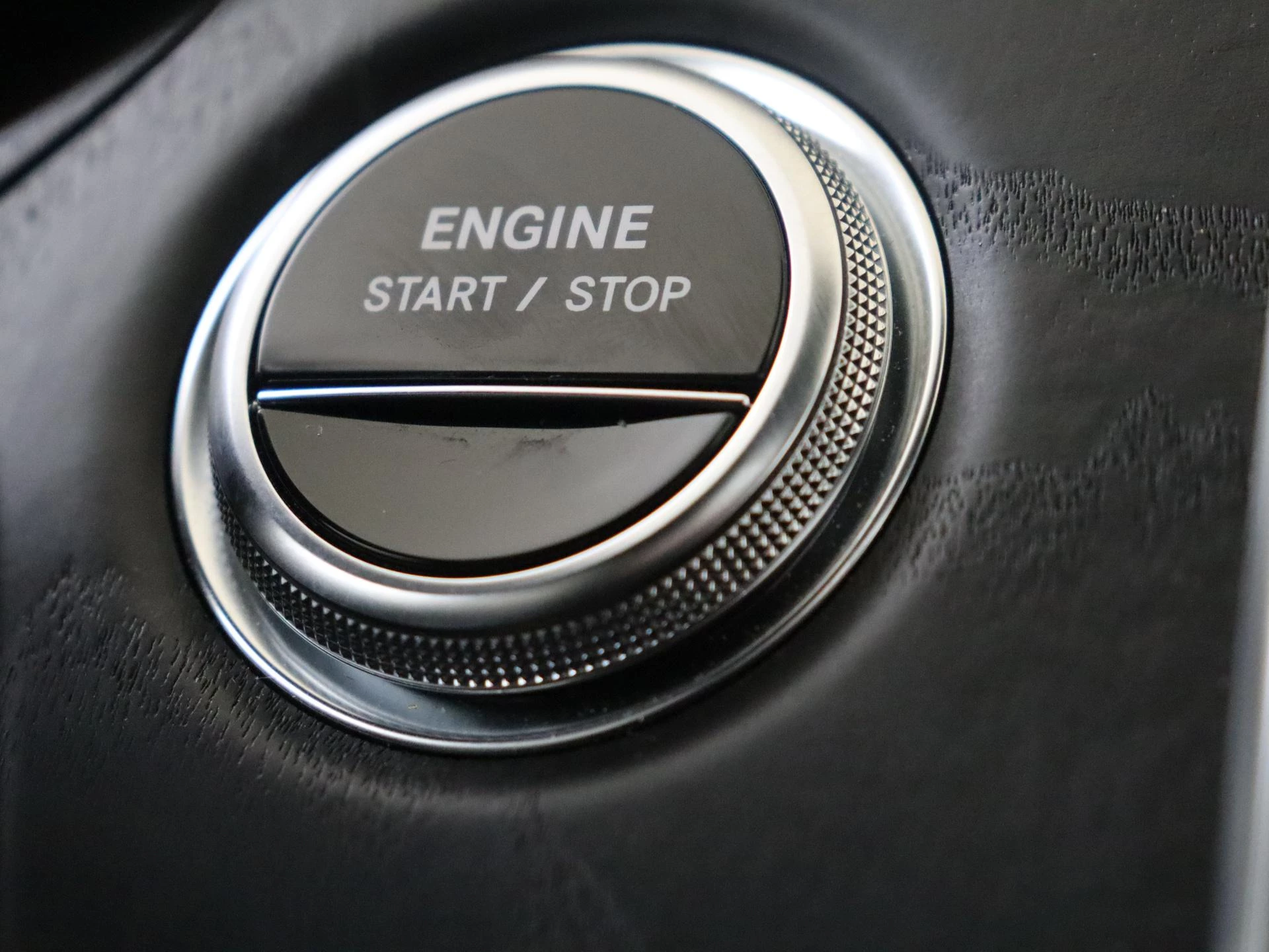 Mercedes-Benz-E-Klasse-image-20