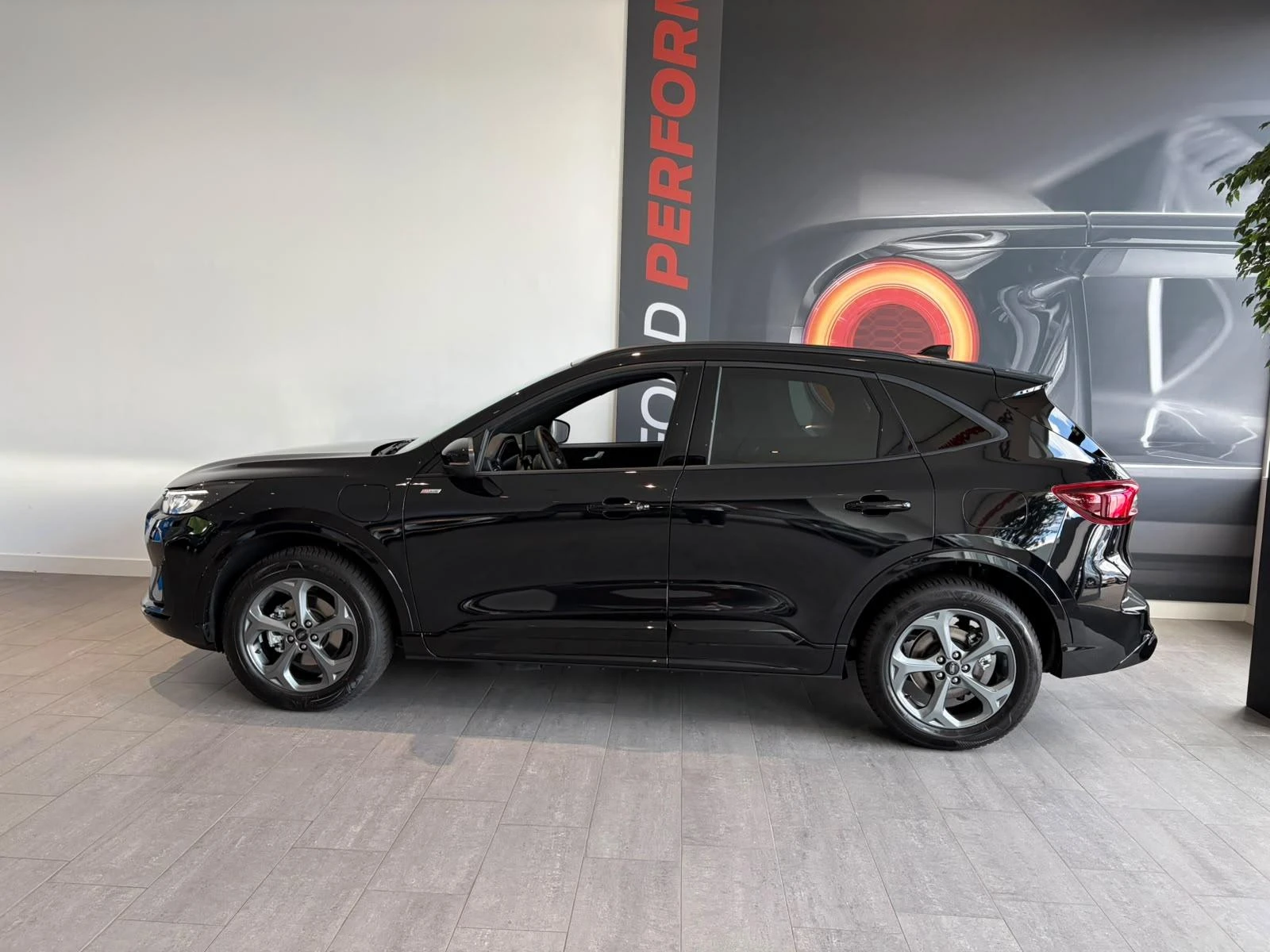 Ford Kuga 2.5 PHEV St Line