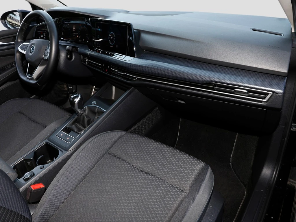 Volkswagen-Golf-image-7
