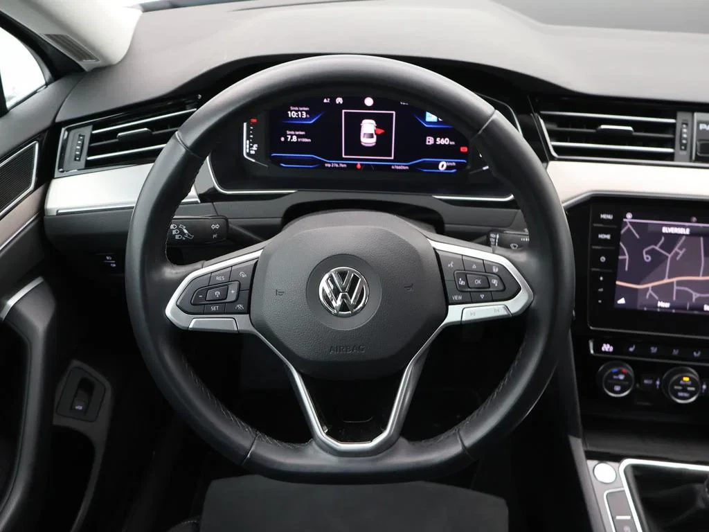 Volkswagen-Passat-image-14