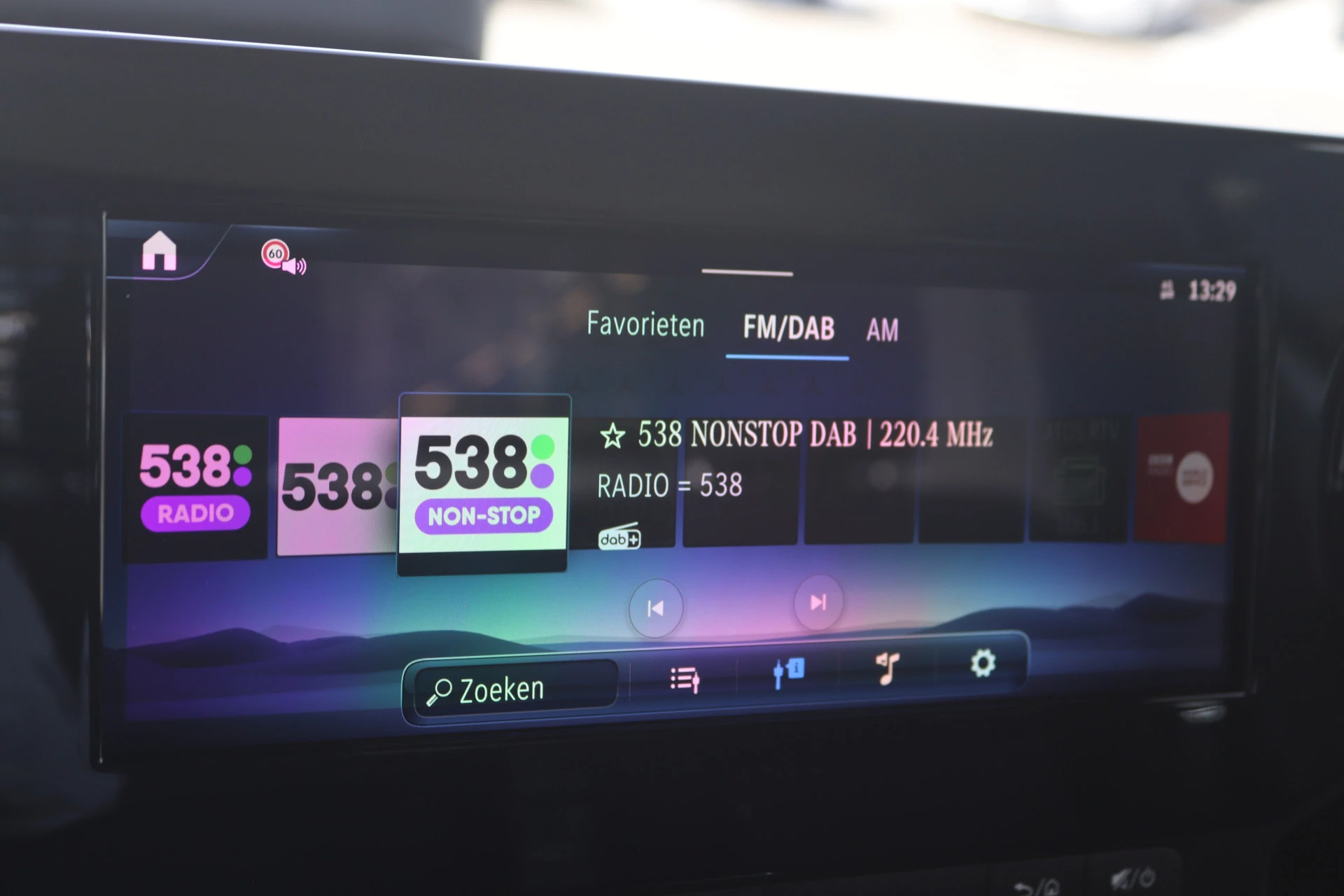 Mercedes-Benz-Sprinter-image-8