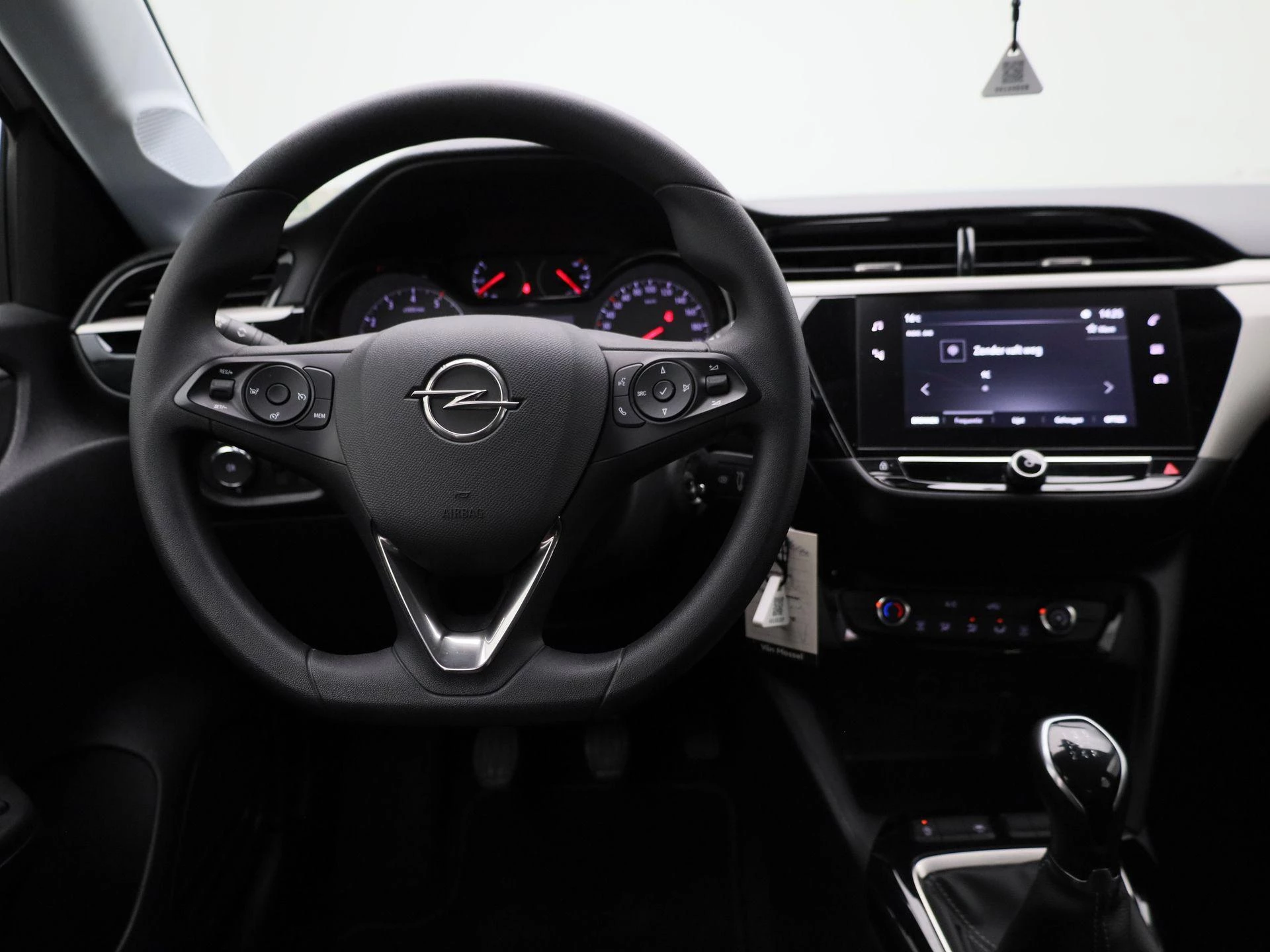 Opel-Corsa-image-6