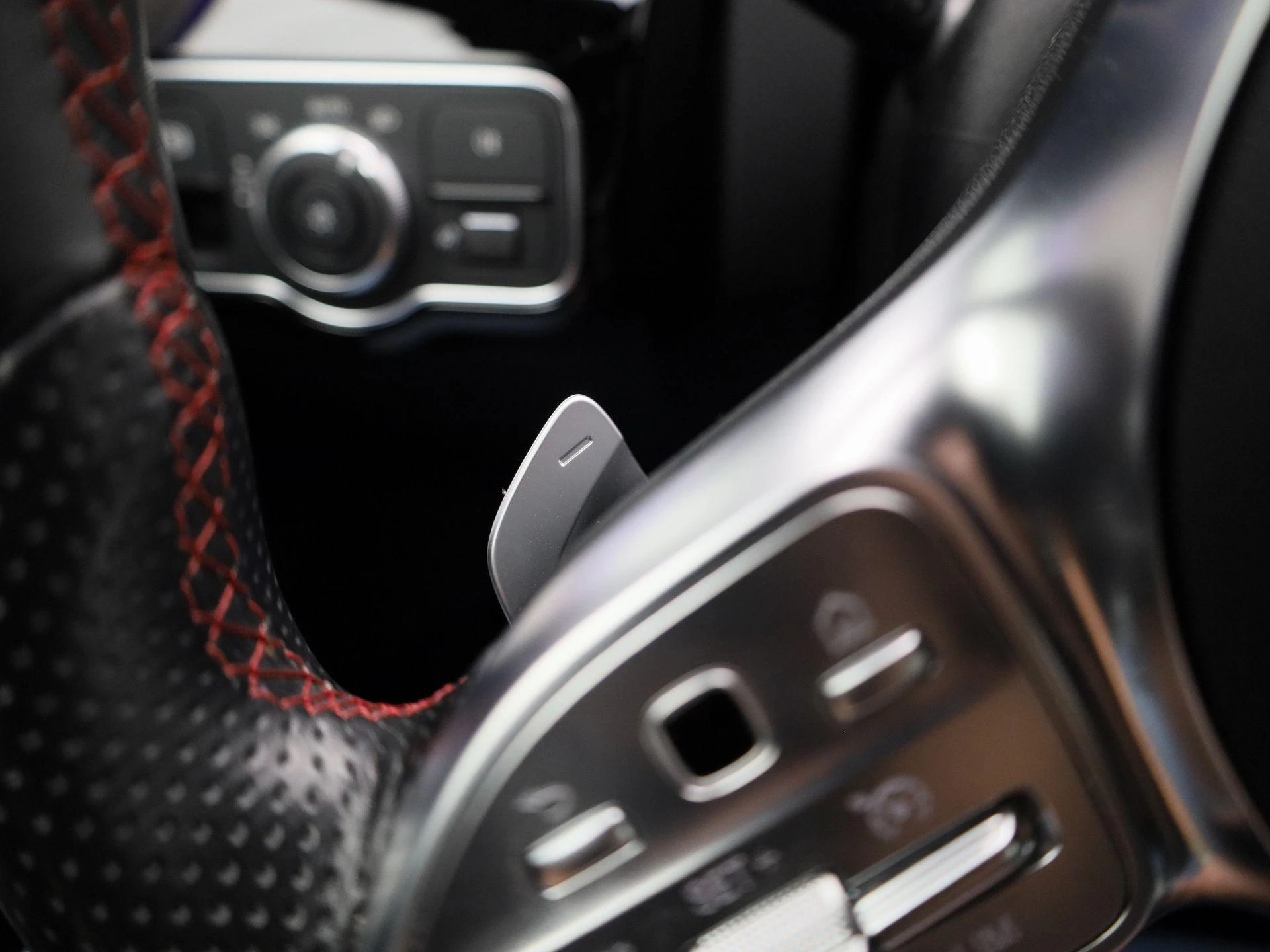 Mercedes-Benz-A-Klasse-image-20