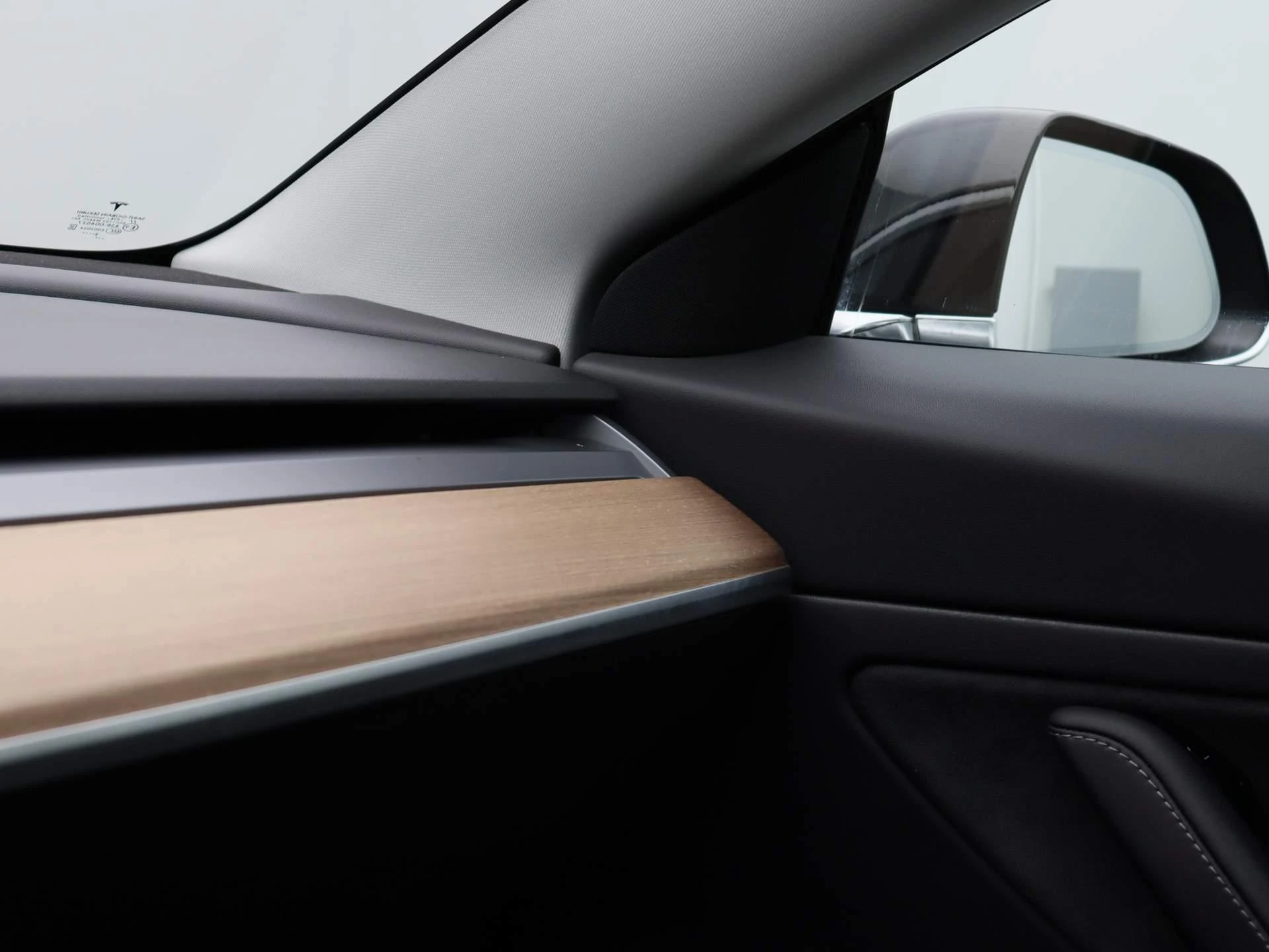 Tesla-Model 3-image-21