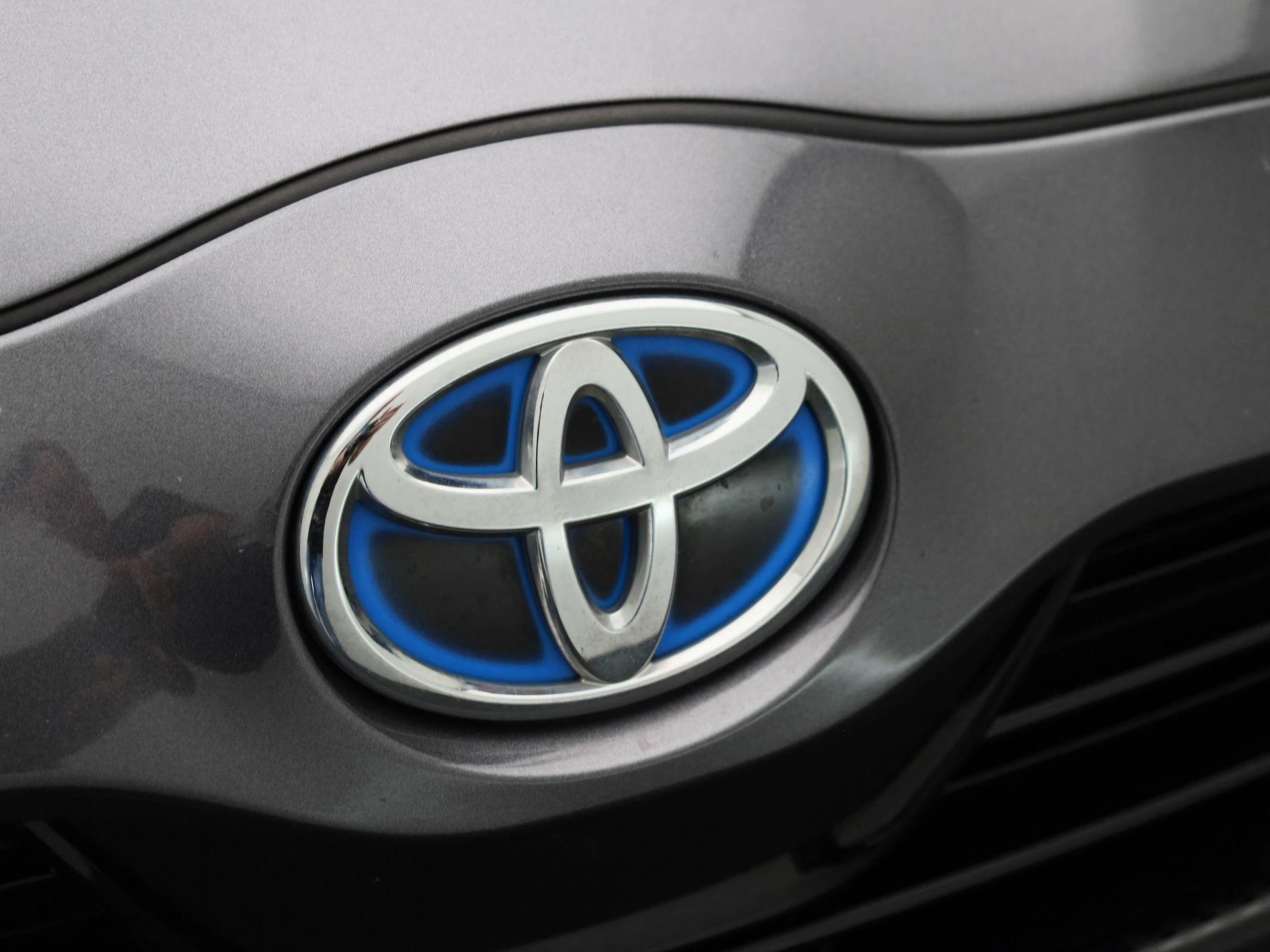 Toyota Yaris 1.5 Hybrid Business Plus