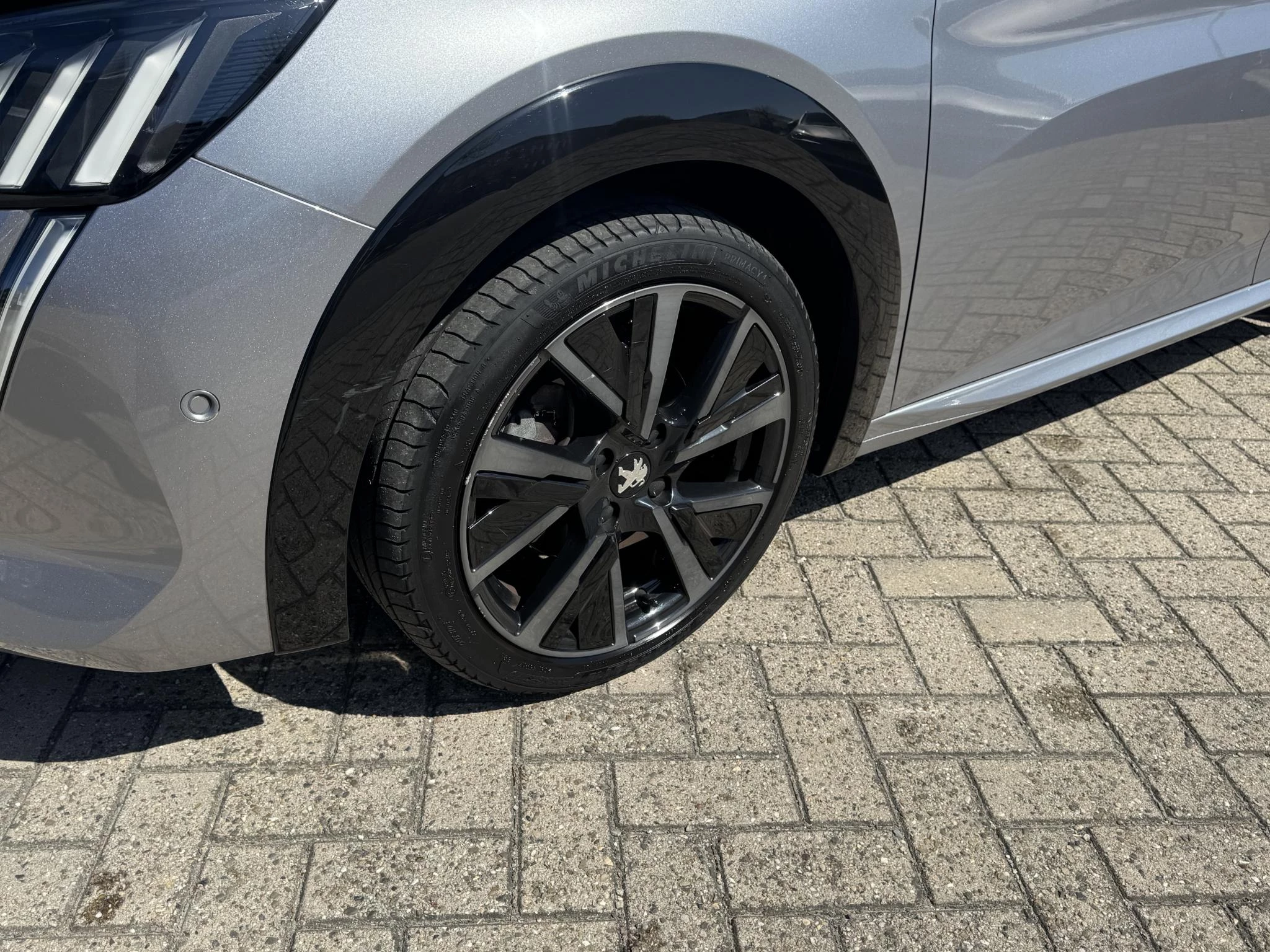 Peugeot-208-image-9
