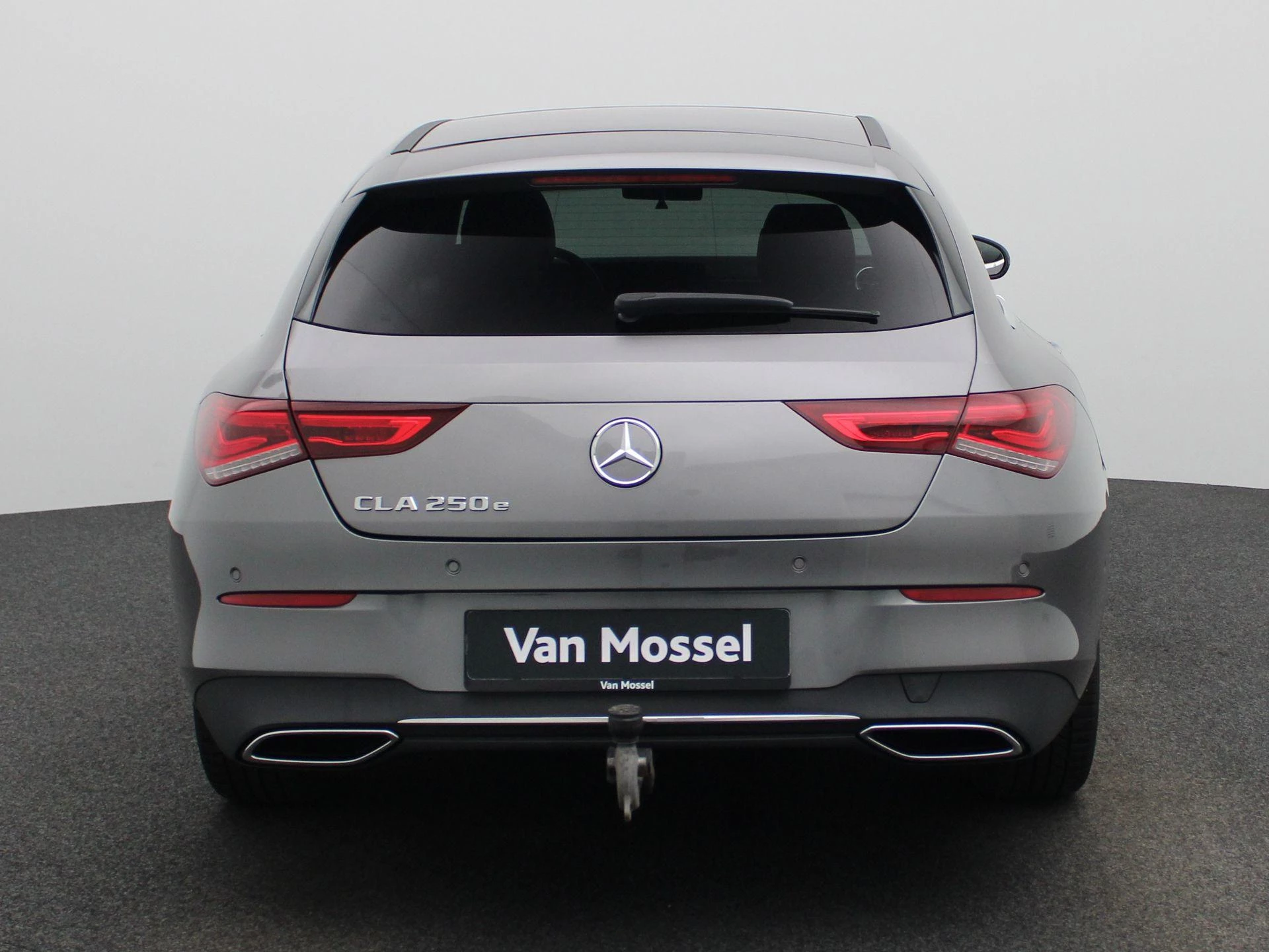 Mercedes-Benz-CLA-image-6