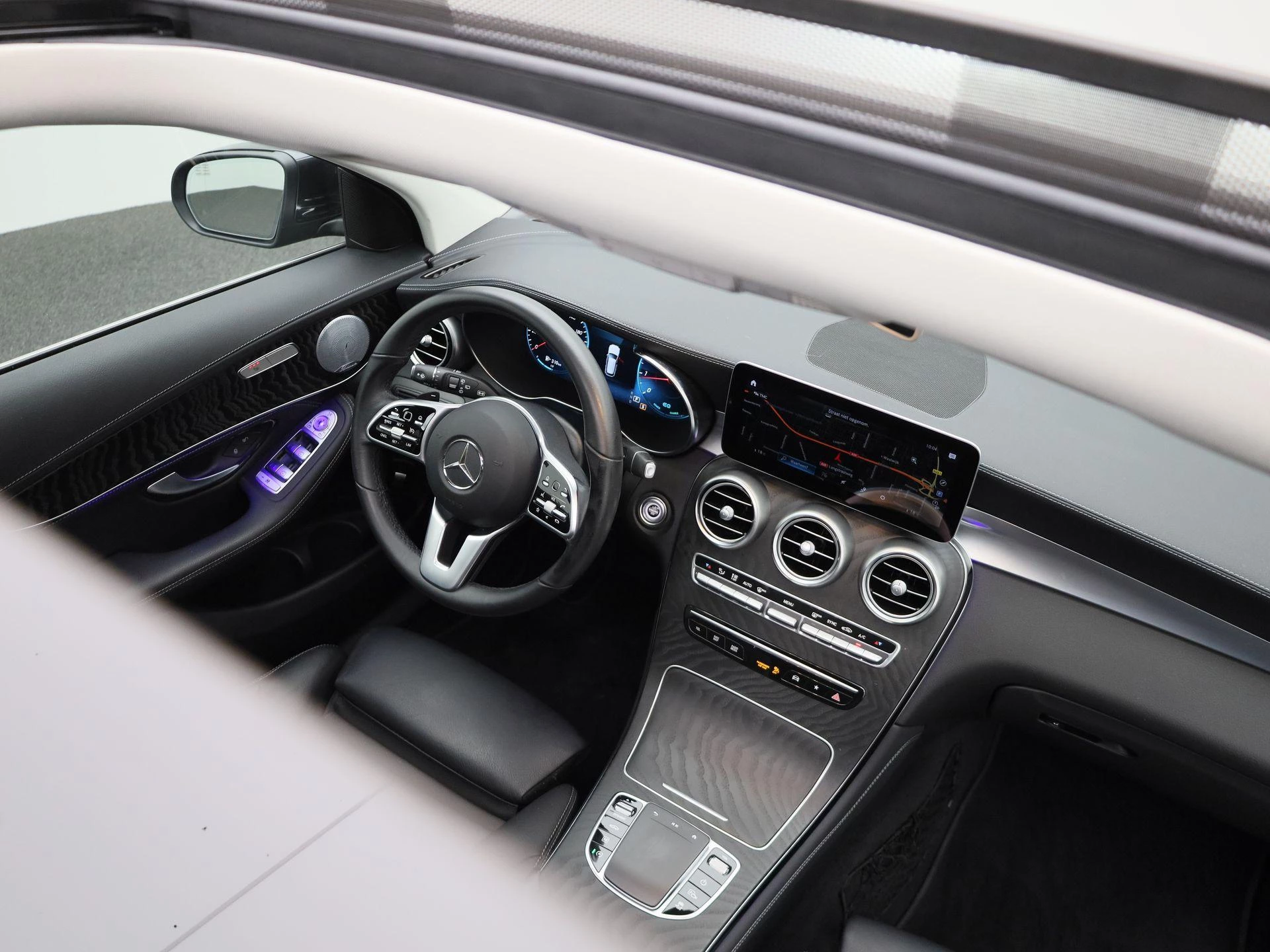 Mercedes-Benz GLC 300 4MATIC Premium Plus
