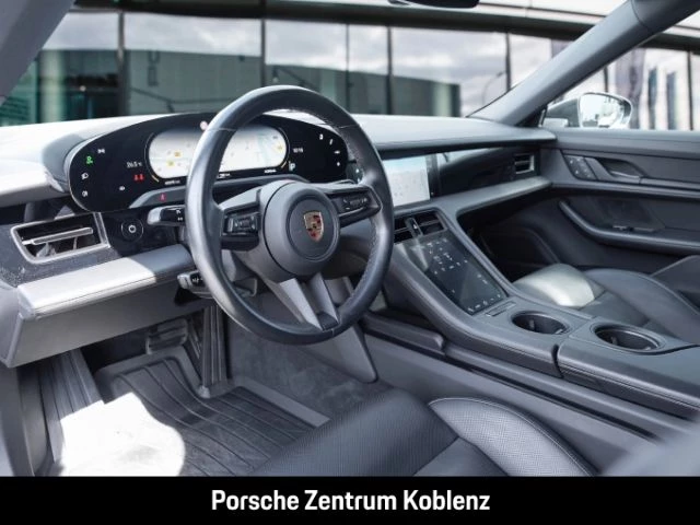 Porsche Taycan 4 Cross Turismo s