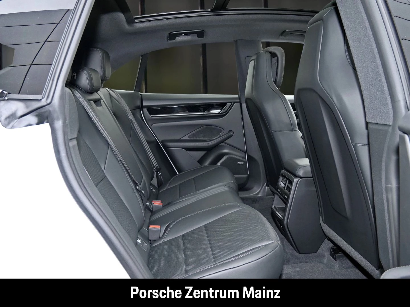 Porsche Macan BOSE Sitzbelüftung Abstandstempomat s