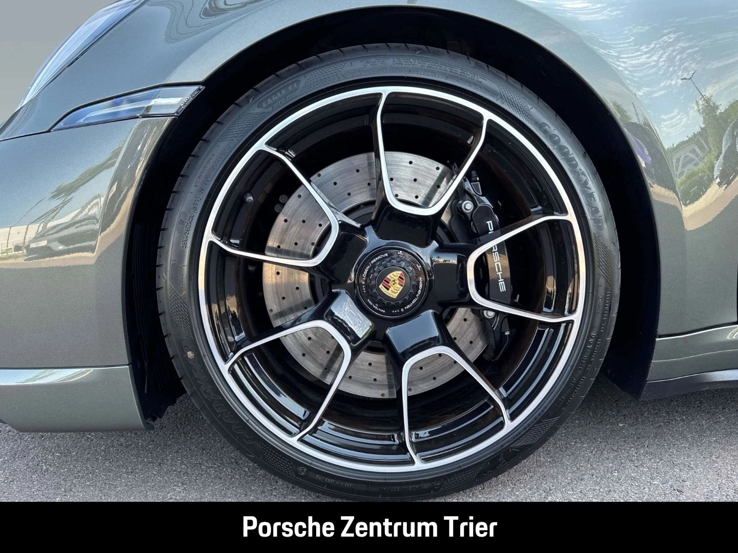 Porsche 911 992 Turbo Cabriolet Liftsystem-VA Sportabgas turbo