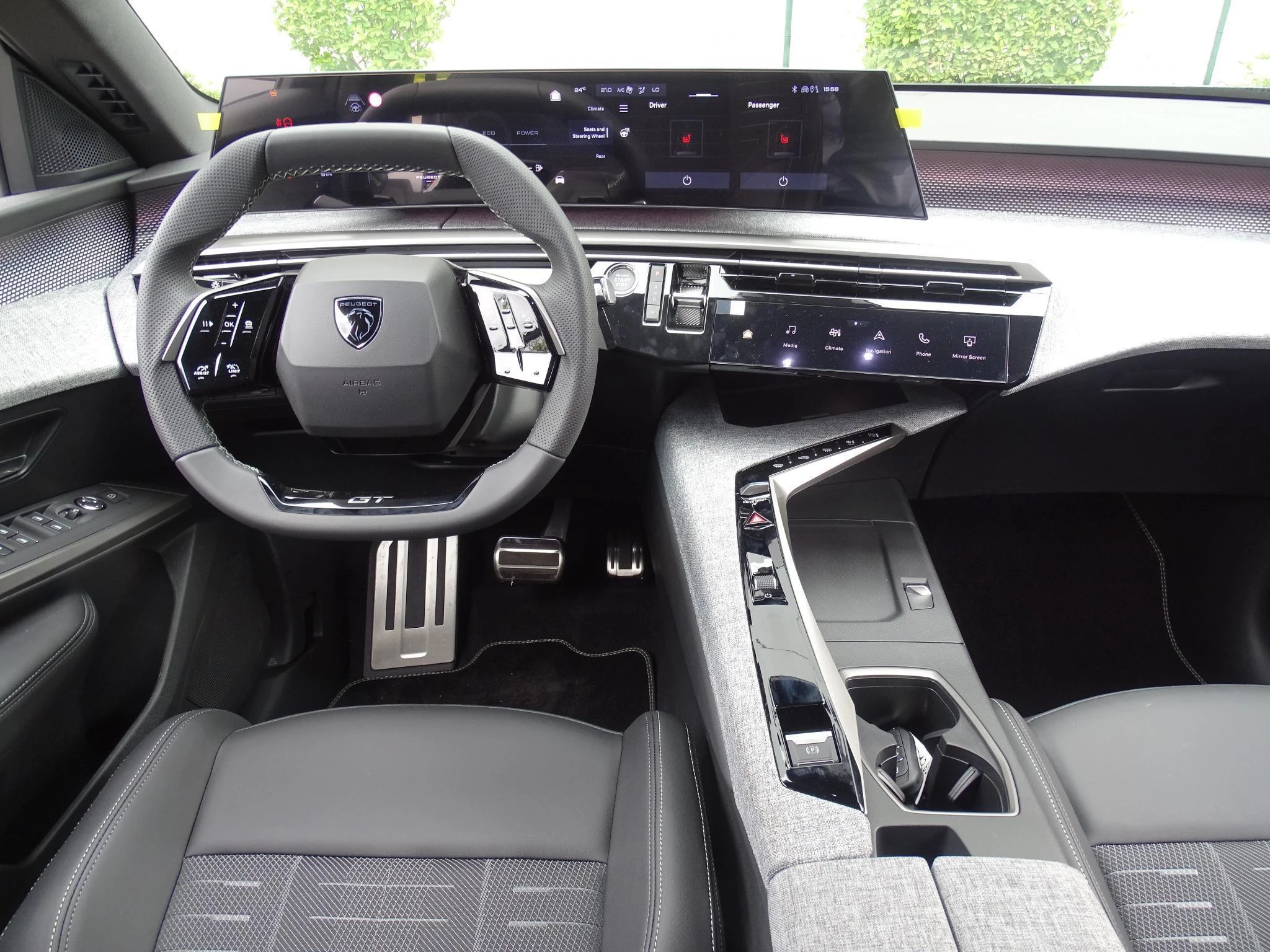 Peugeot 5008 1.2 HYBRID 145 GT +pano dak