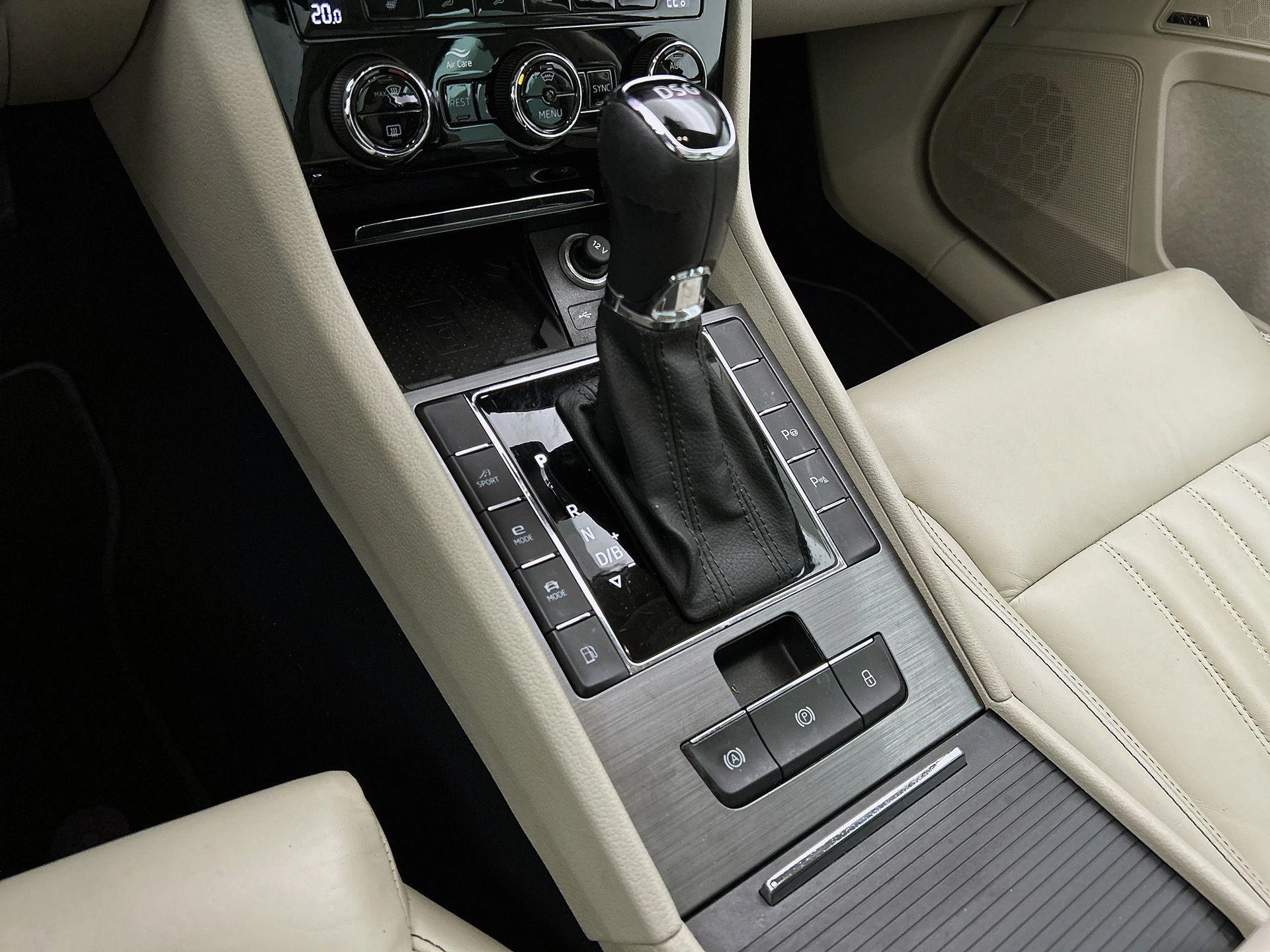 Škoda-Superb-image-25