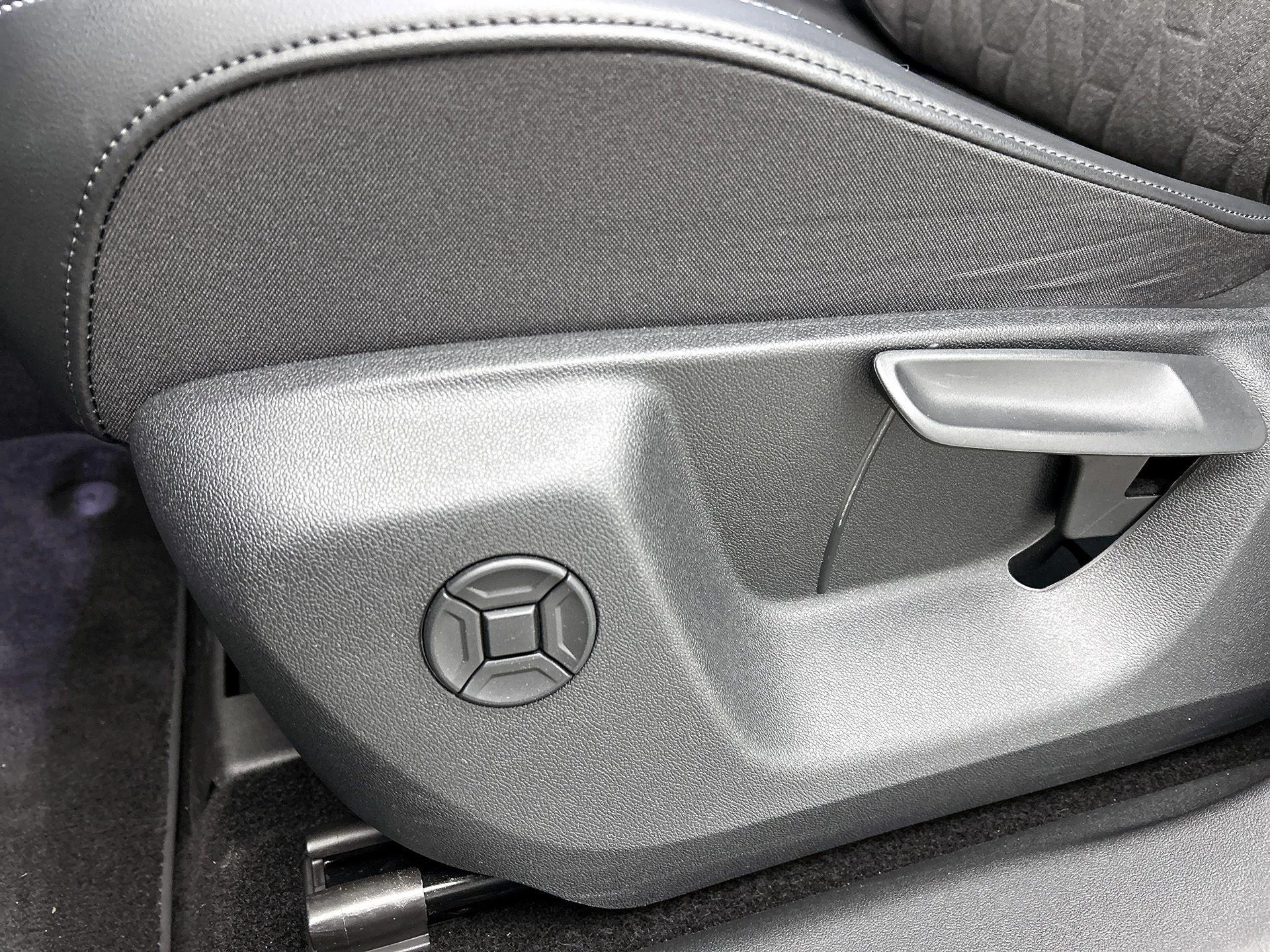 Volkswagen-Tiguan-image-27