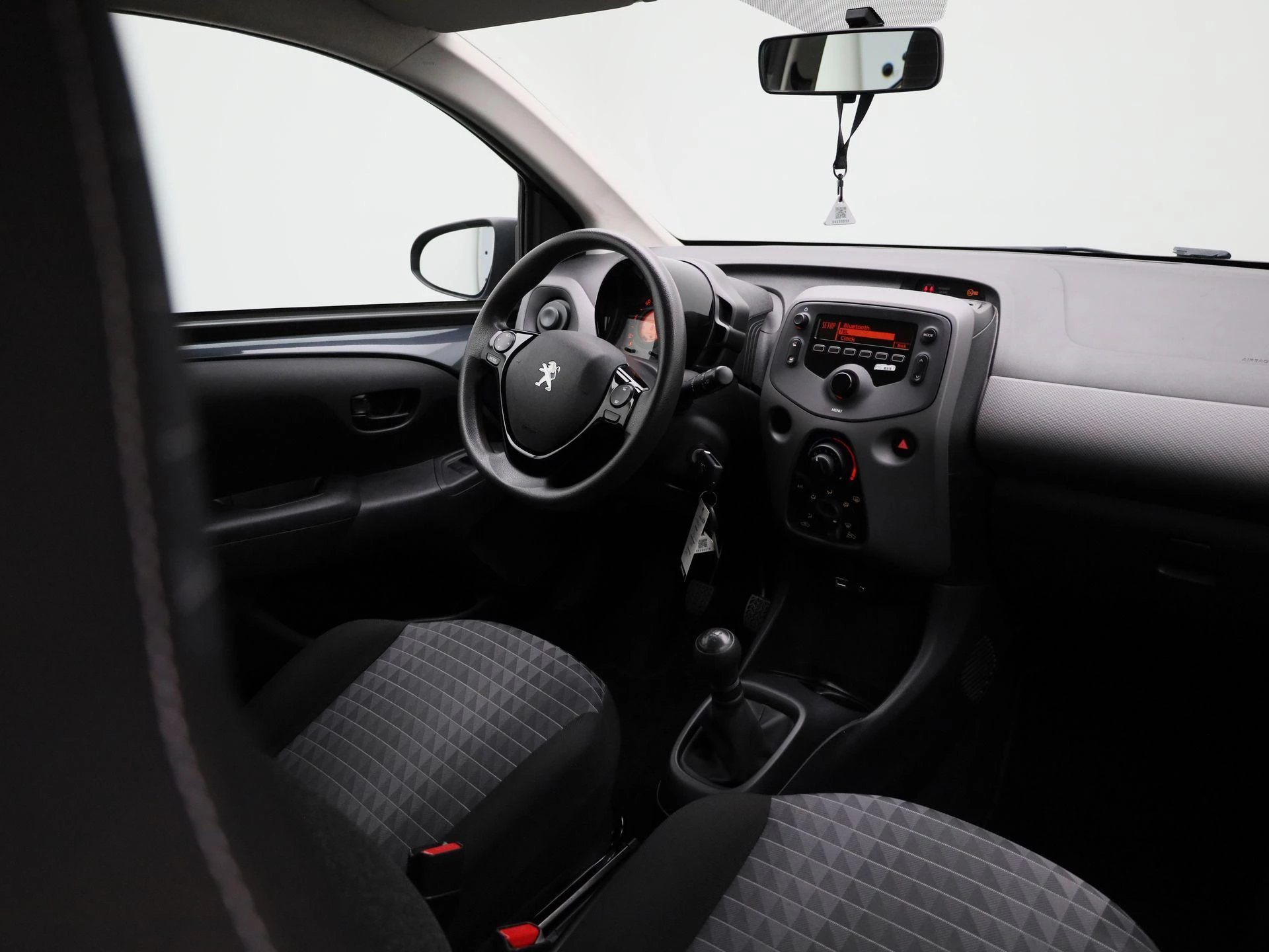 Peugeot-108-image-27