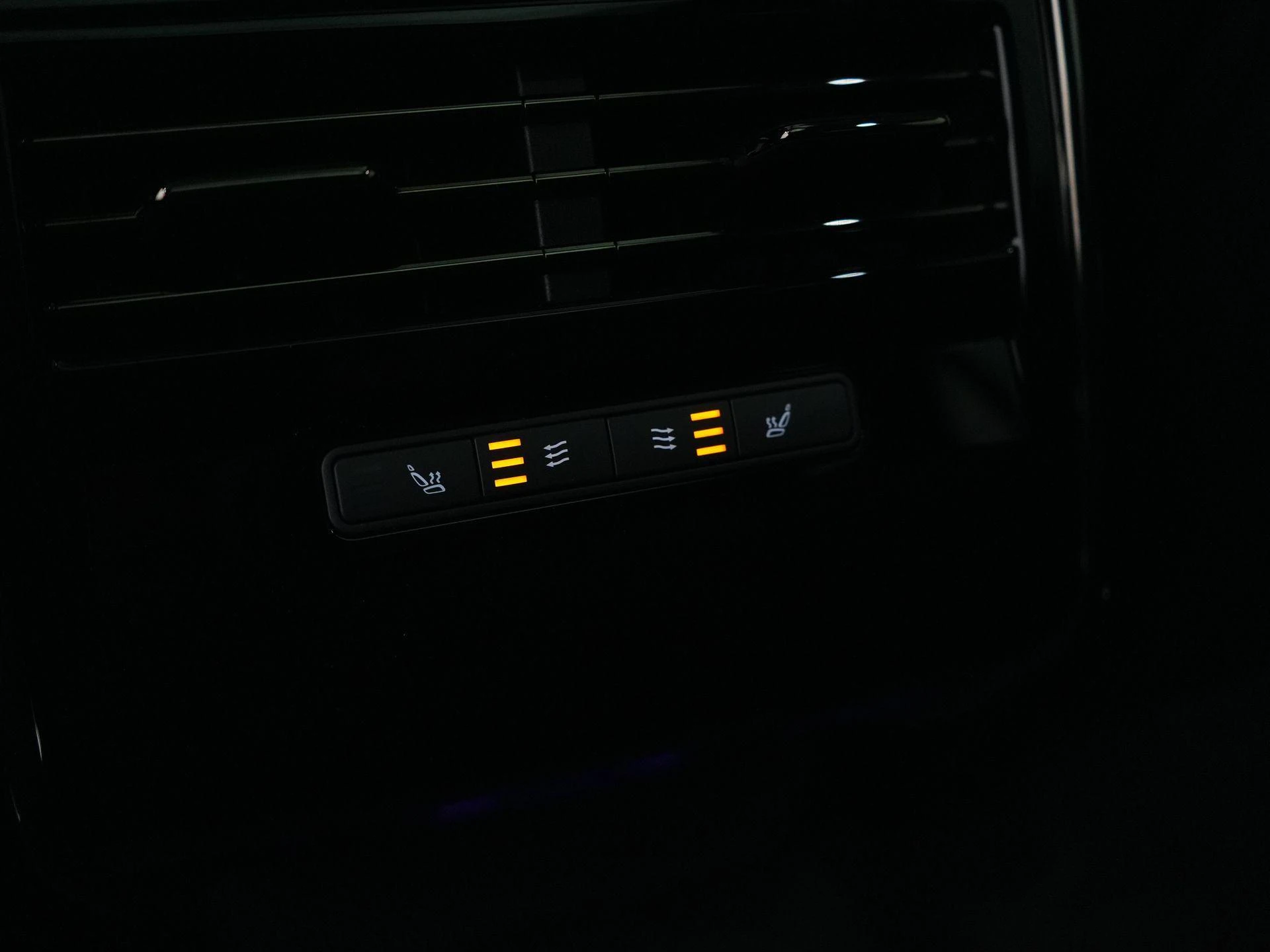 Land Rover-Range Rover Sport-image-39