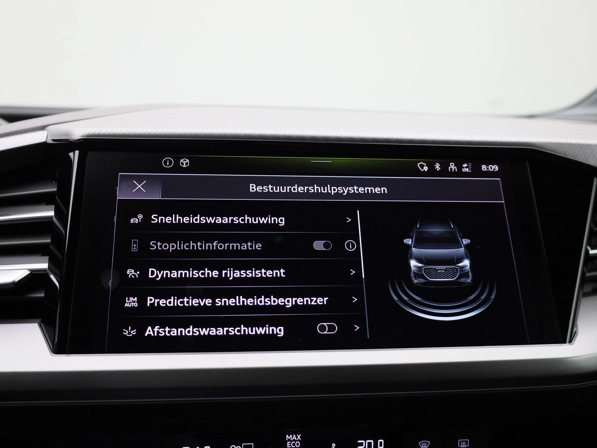 Audi-Q4 e-tron-image-36