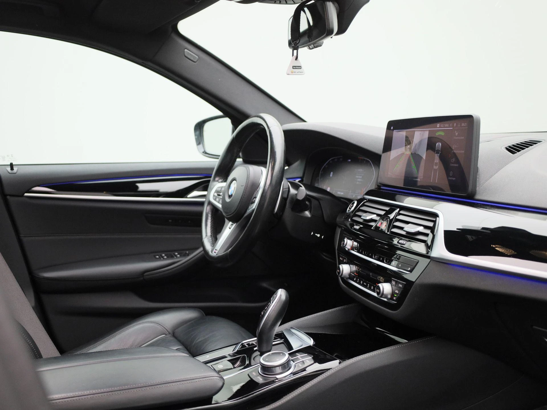 BMW-5 Serie-image-40