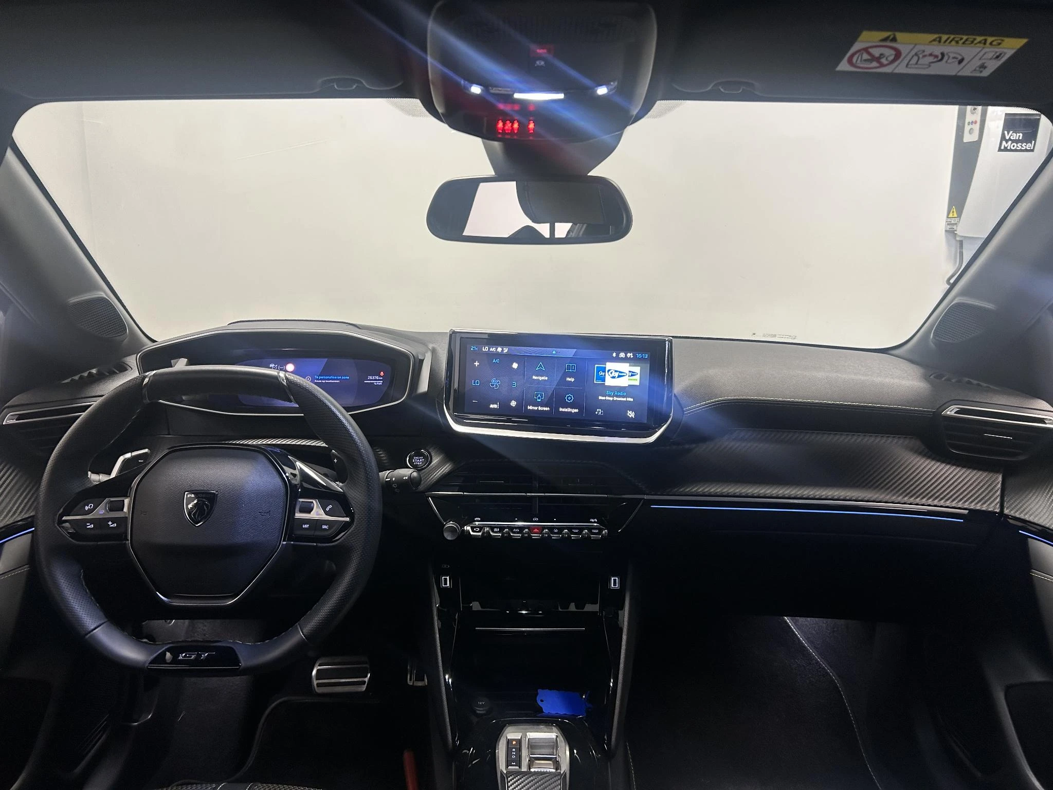 Peugeot-208-image-5