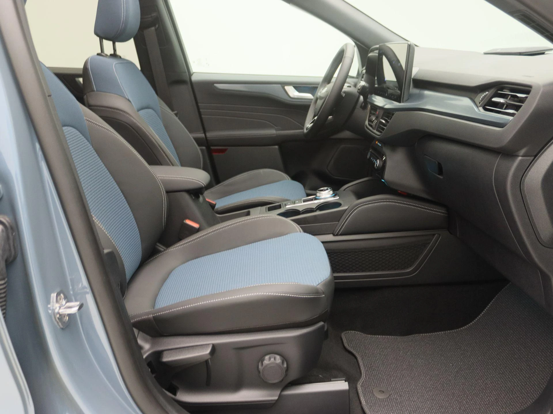 Ford-Kuga-image-26