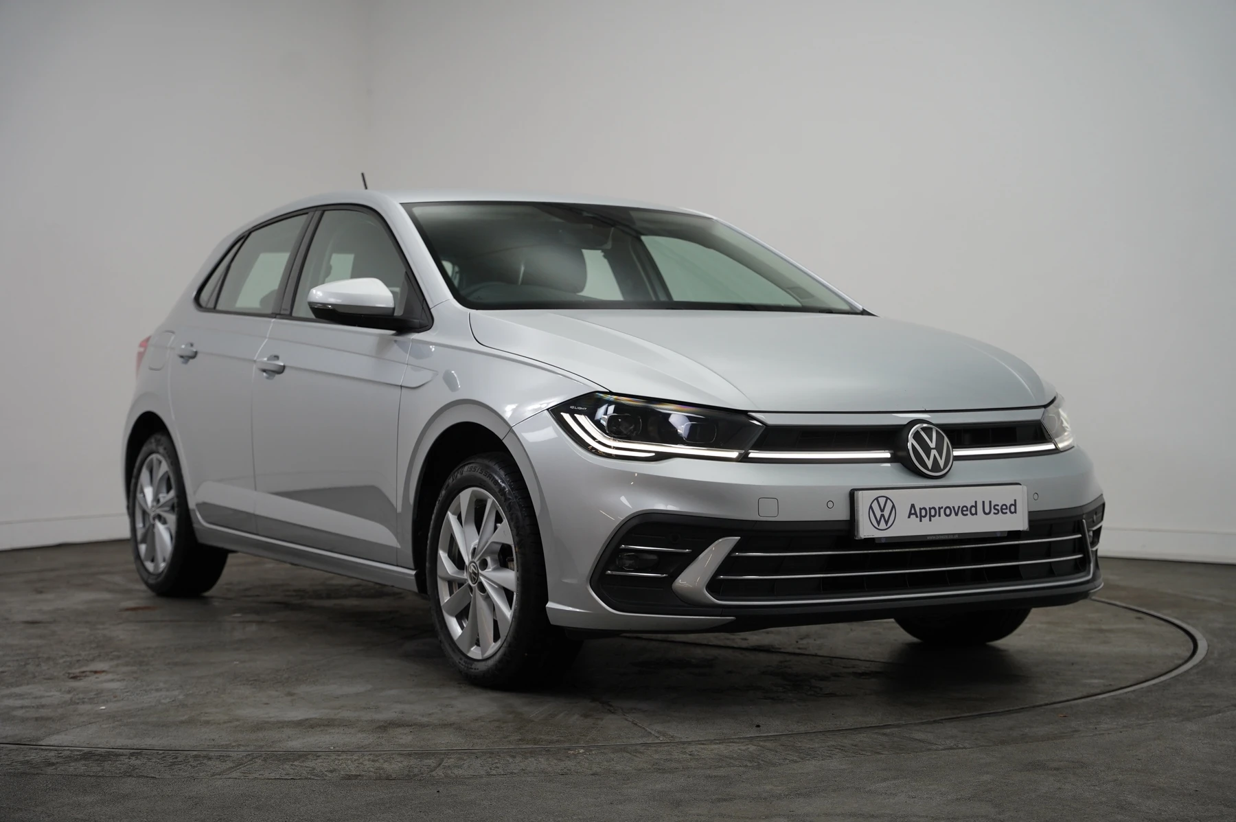 Volkswagen-Polo-image-0