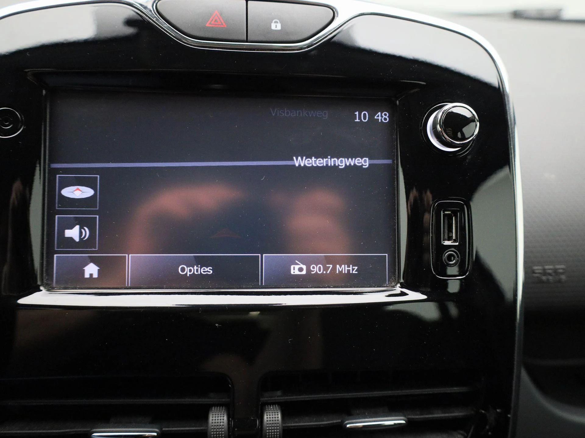 Renault-Clio-image-19