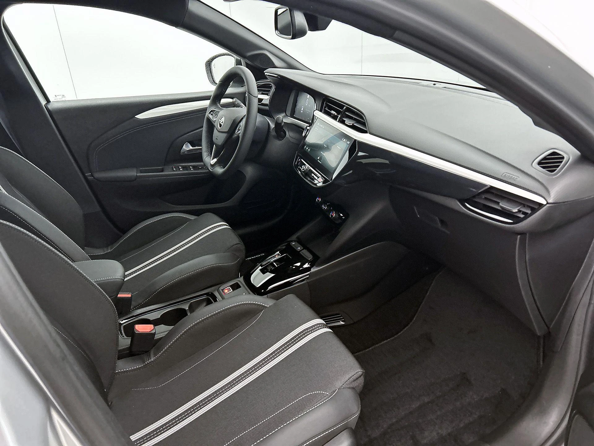 Opel-Corsa-image-20