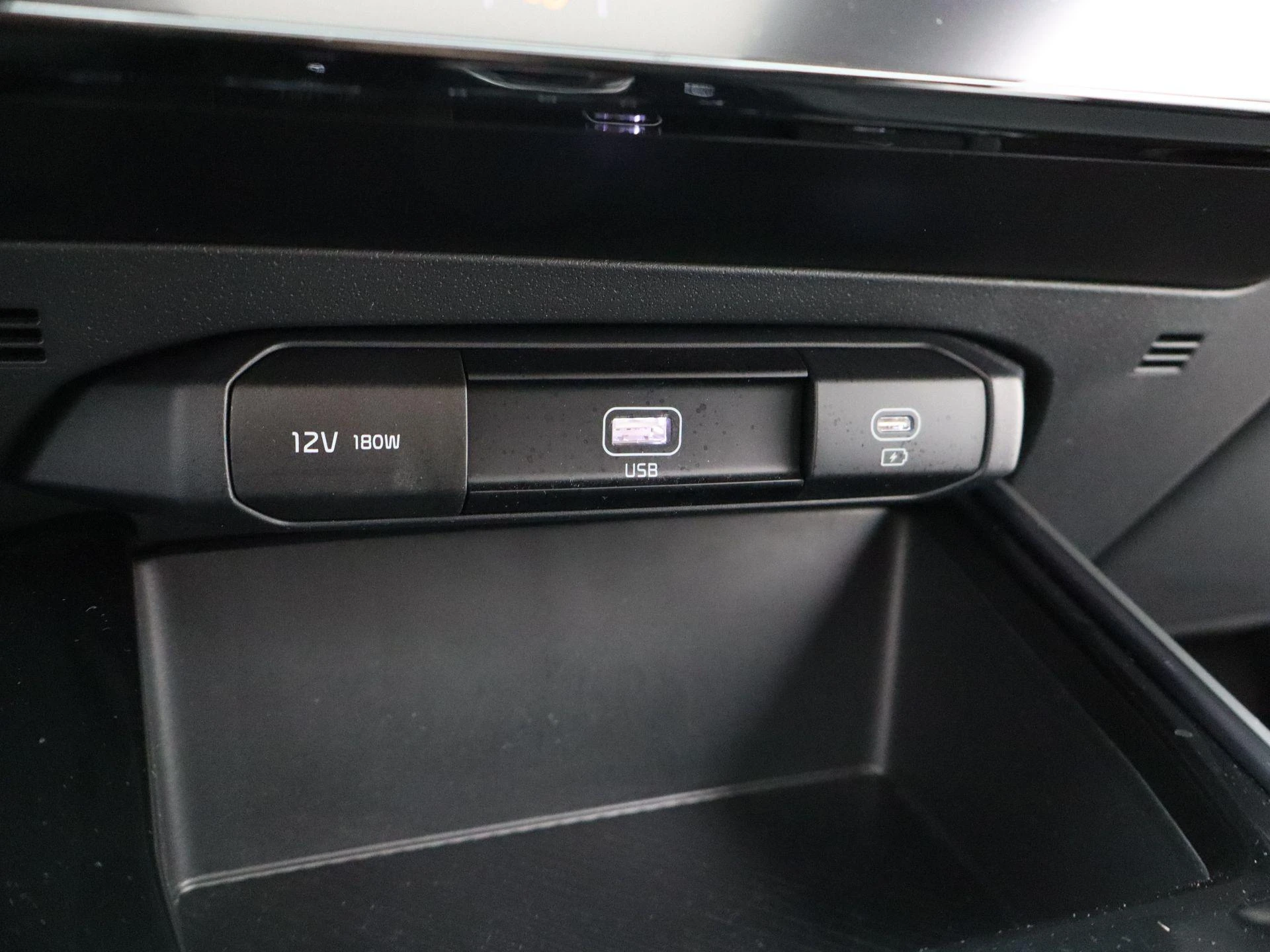 Kia-Niro-image-18
