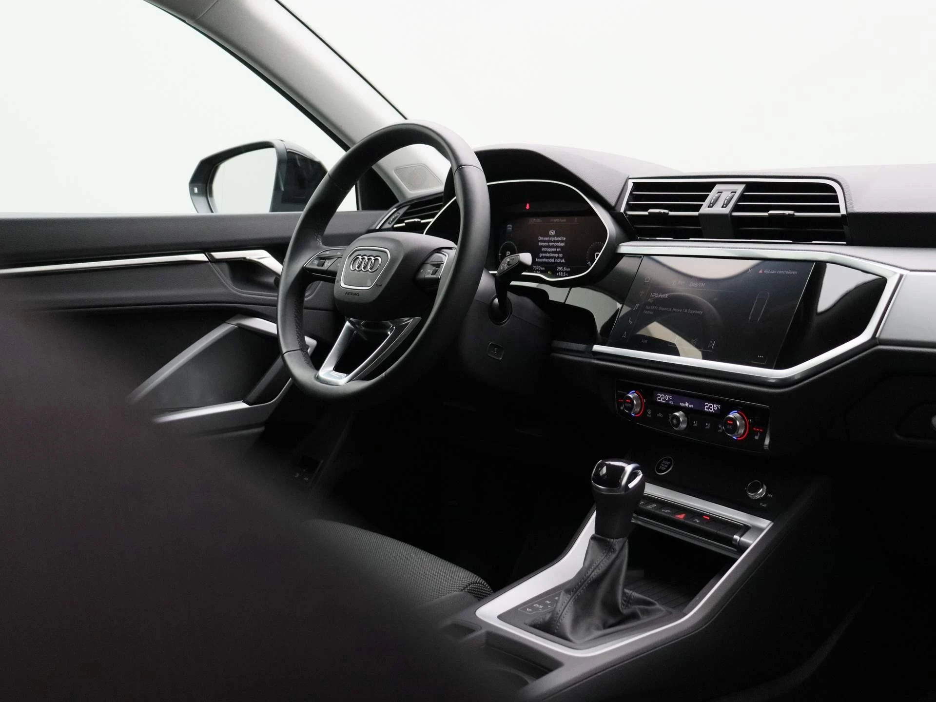 Audi-Q3-image-31