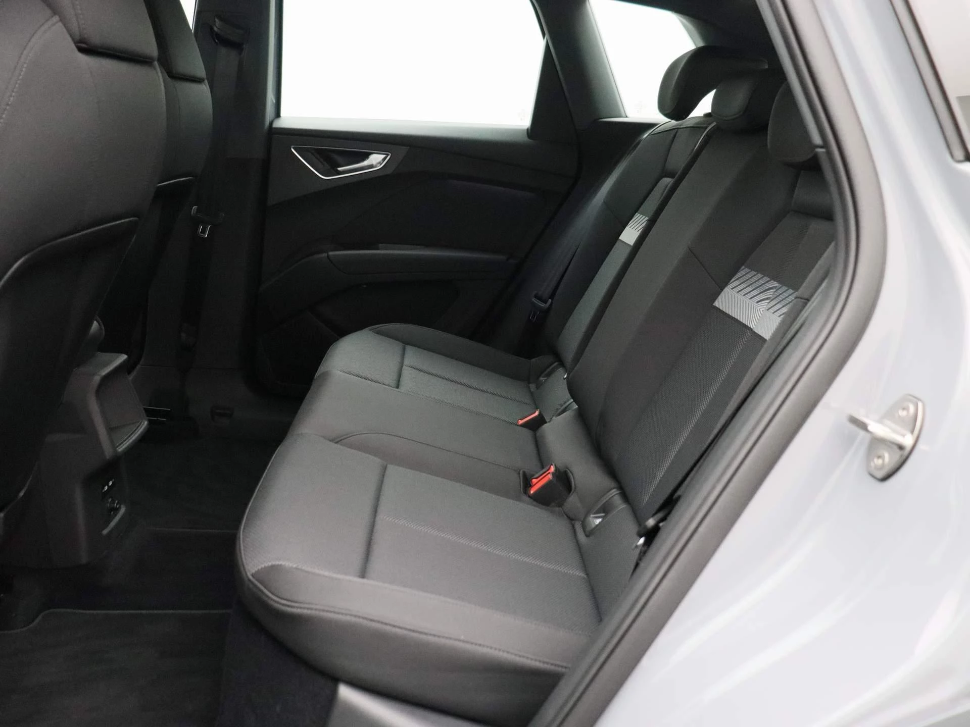 Audi-Q4 e-tron-image-12