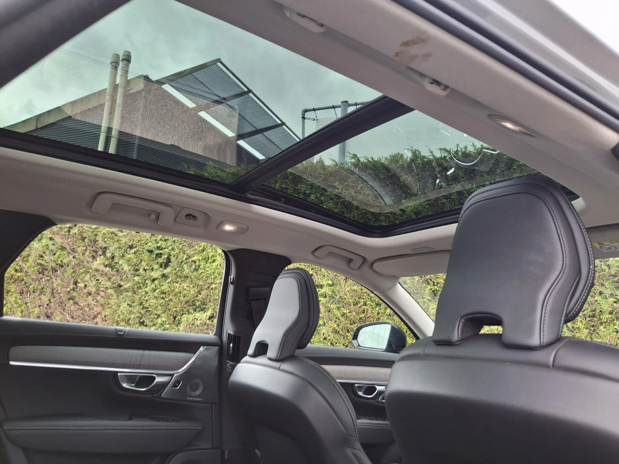 Volvo-V90-image-35